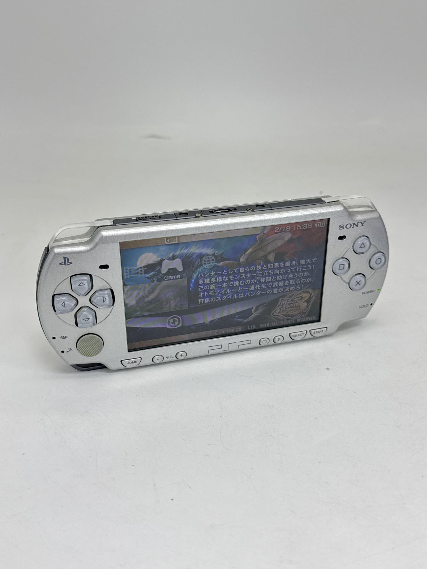 Sony PlayStation Portable PSP-2000 Silver Console #387 w/ OEM 1200mAh Battery