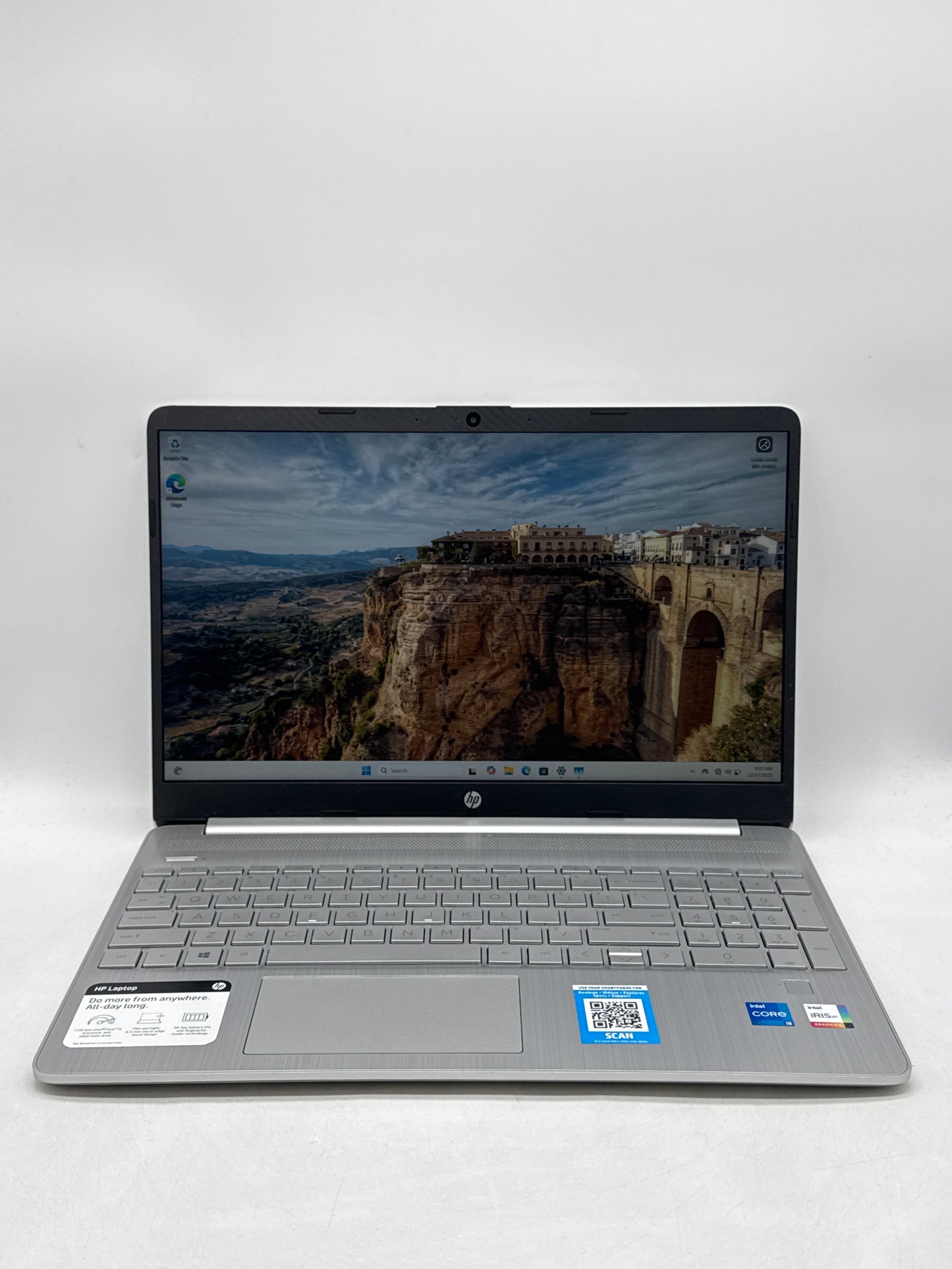 HP Laptop 15-dy2093dx 15.6" FHD Core i5-1135G7 2.40GHz 256GB SSD 8GB RAM