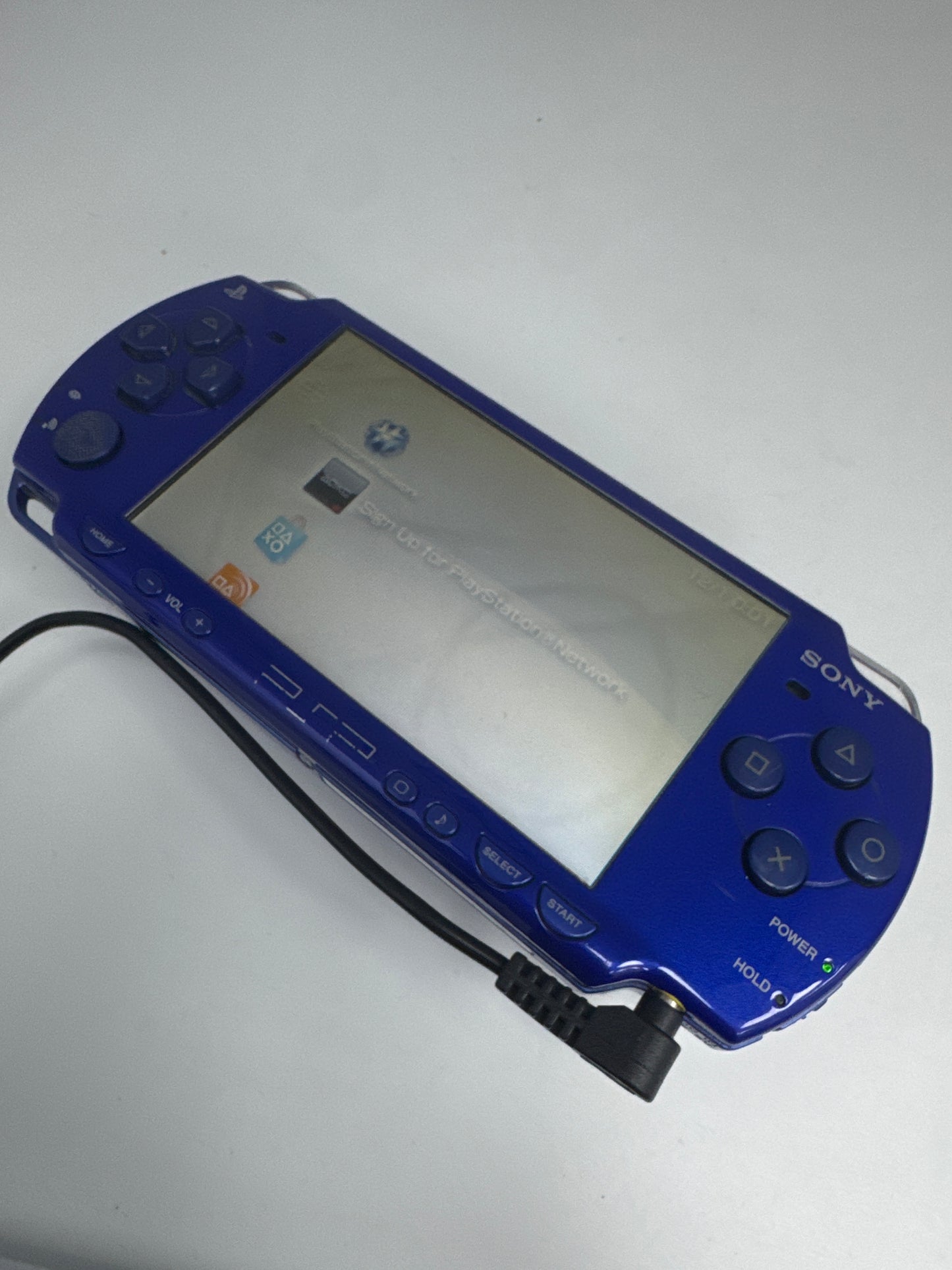 Sony PSP-2000 Blue Console Only #102 No Battery No Lid No Charger Bad Disc Drive AS IS