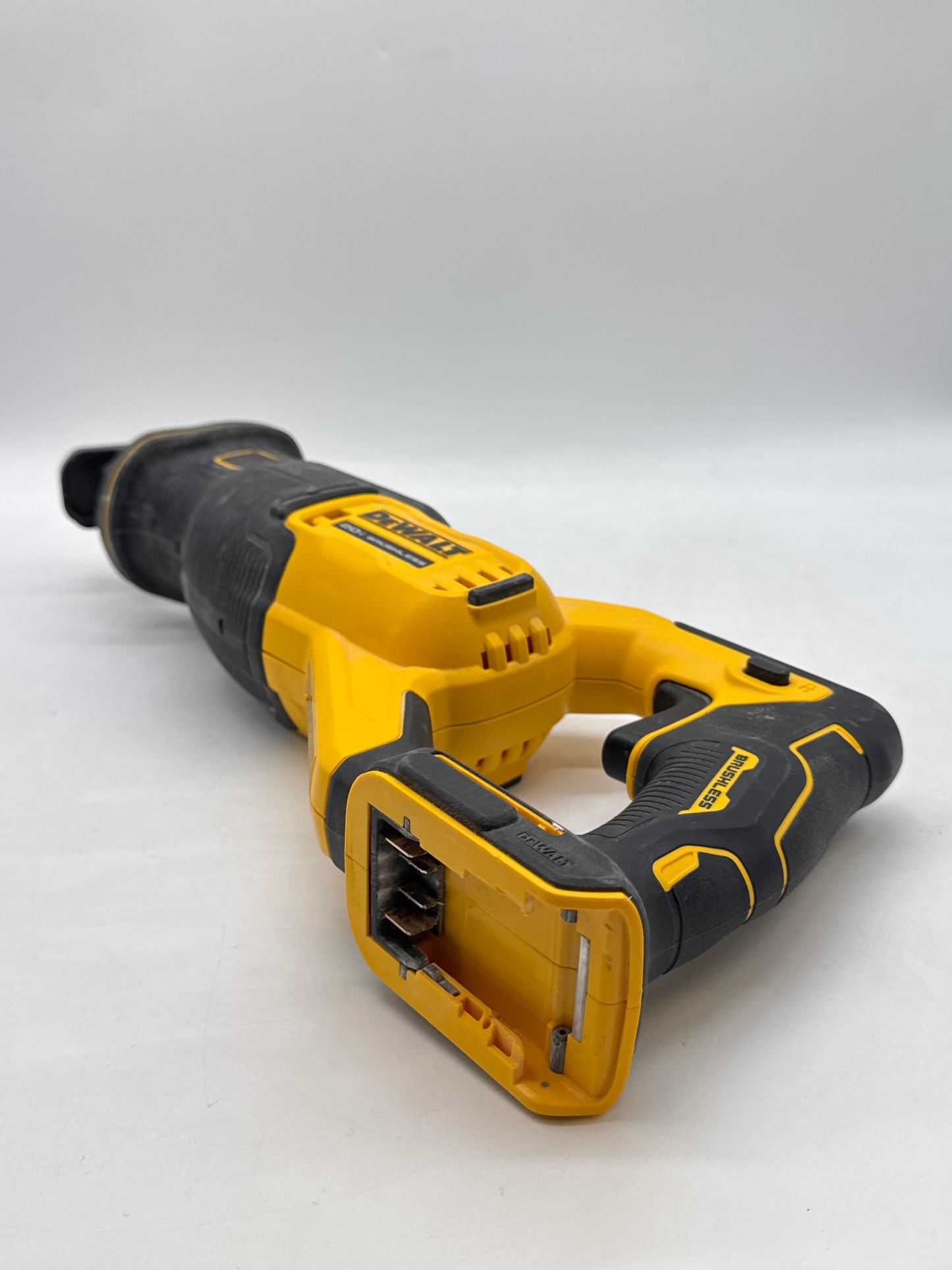 DEWALT DCS382 20V Max XR Brushless Cordless Reciprocating Saw0.