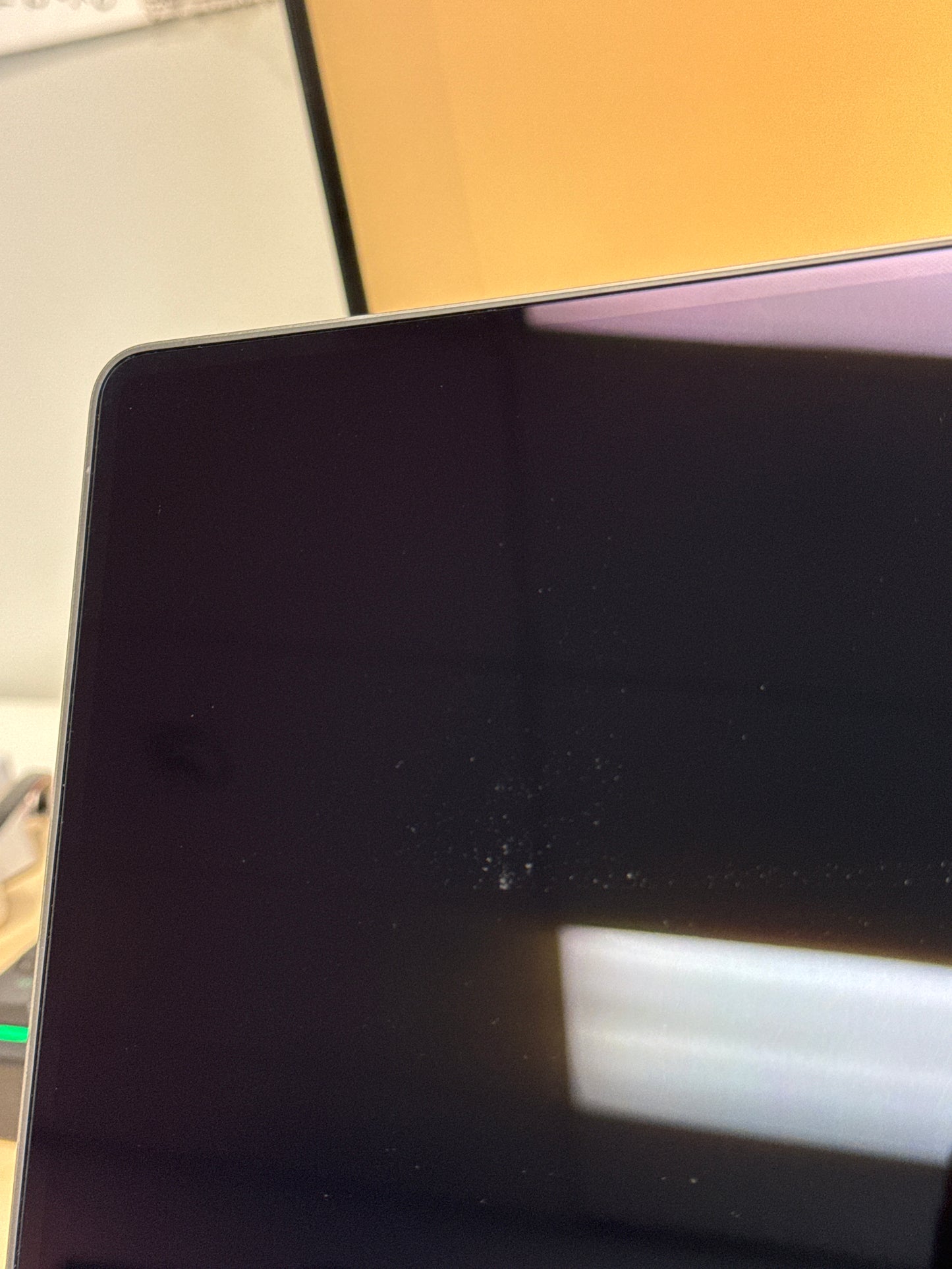 2024 Apple MacBook Pro 14.2" A3185 M4 Max 14C-CPU 32C-GPU 36GB RAM 1TB SSD