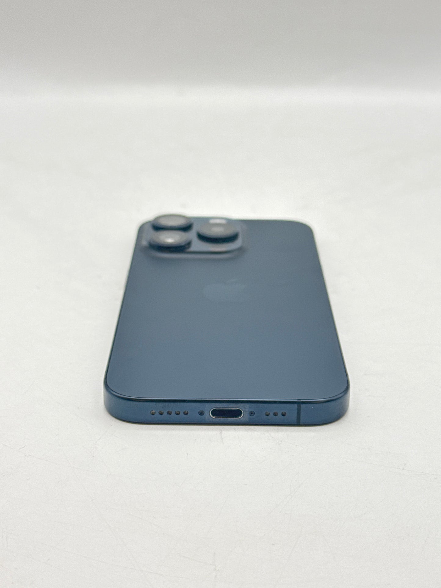 AT&T Apple iPhone 15 Pro A2848 256GB Blue Titanium 88% Battery - Cracked Screen