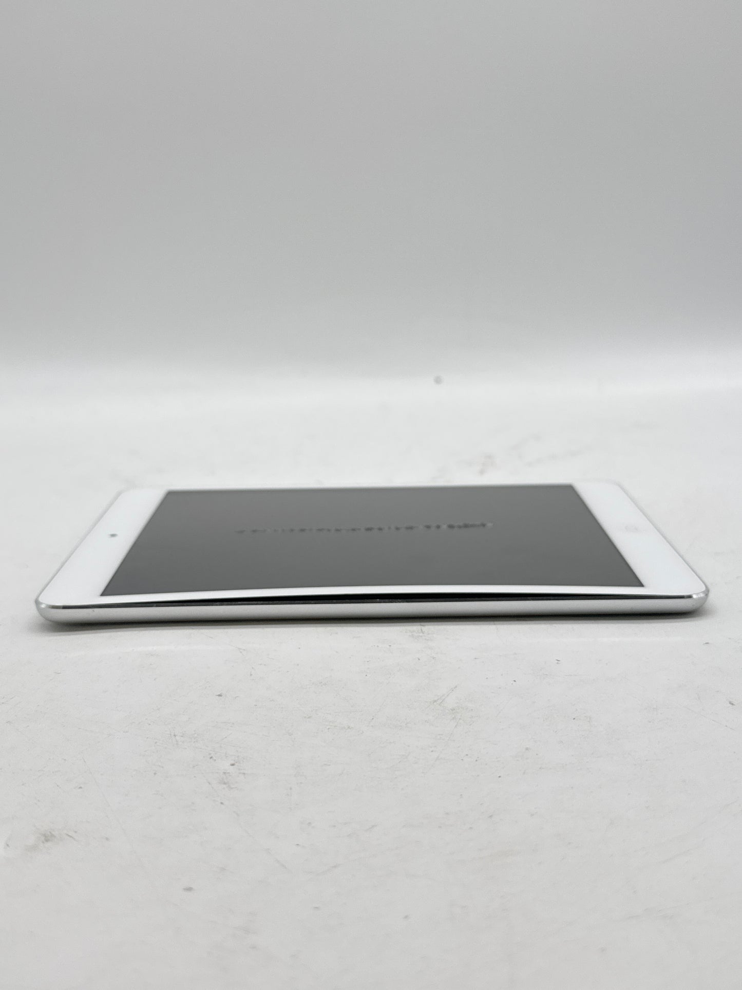 Apple iPad Mini (1st Gen) 7.9"A1432 Wi-Fi 16GB Silver   !READ