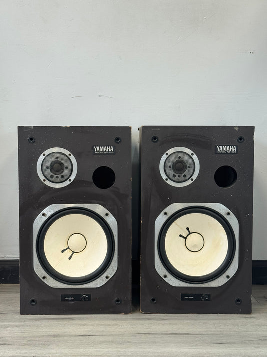 RARE YAMAHA NS-225 Speakers Large 22” Tall, White Woofers