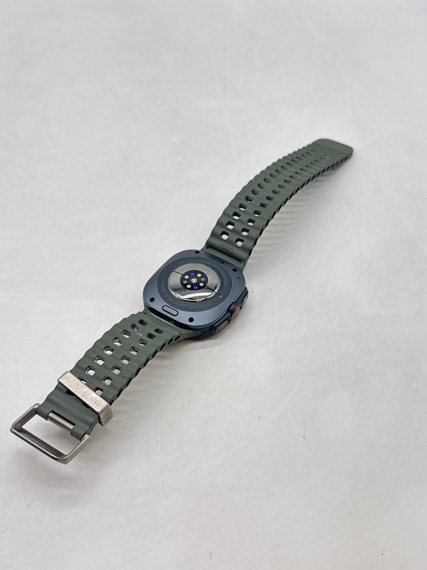 Unlocked Samsung Galaxy Watch Ultra SM-L705U 47mm Cellular Titanium Gray