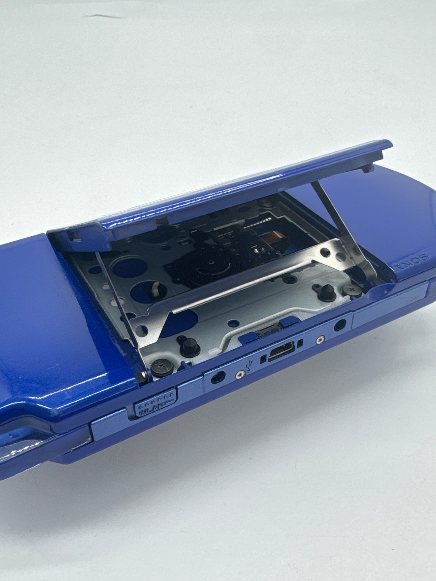 Sony PSP-2000 Metallic Blue Console Only w/ 1200mAh Battery #95