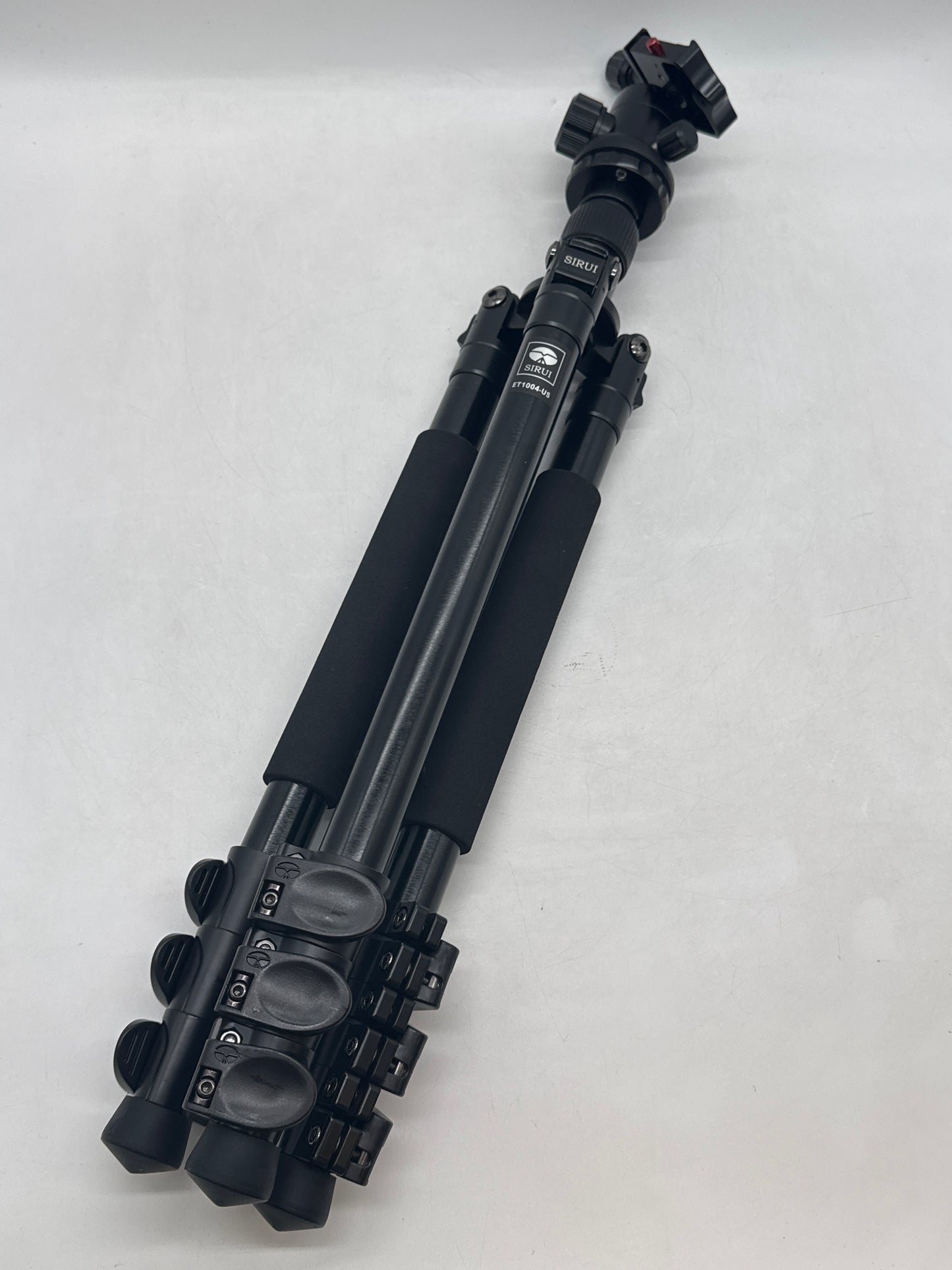 Sirui ET-1004 Aluminum Tripod with E-10 Ball Head