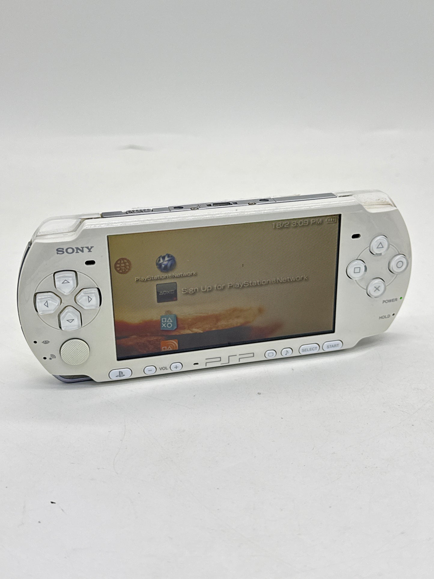 Sony PlayStation Portable PSP-3000 White Console #384 w/ OEM 1200mAh Battery