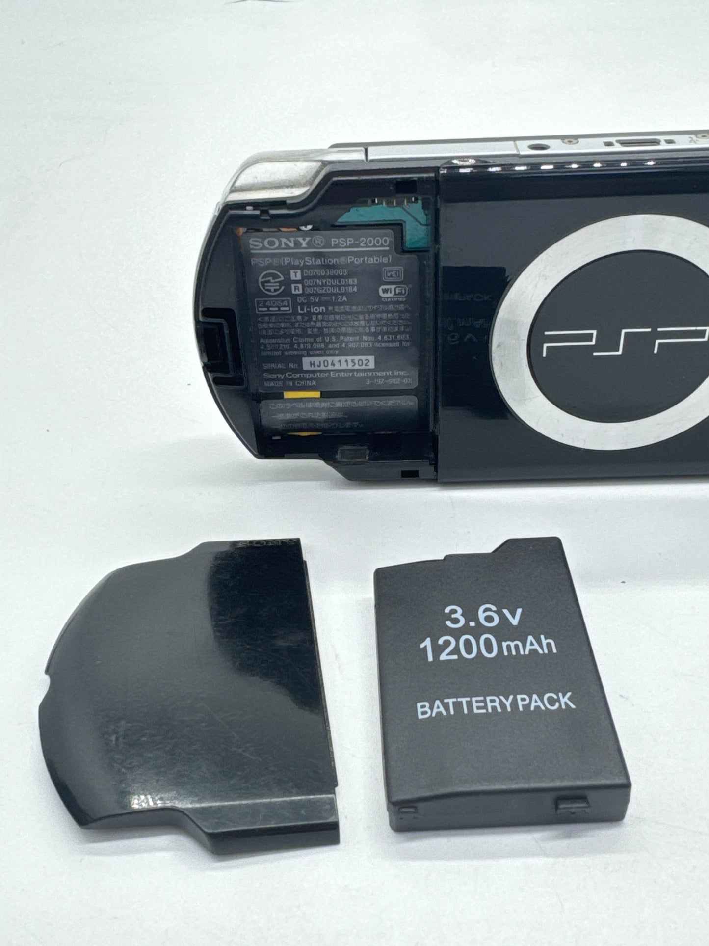 Sony PSP-2000 Piano Black Console #83 w/1200mAh Battery & No Charger