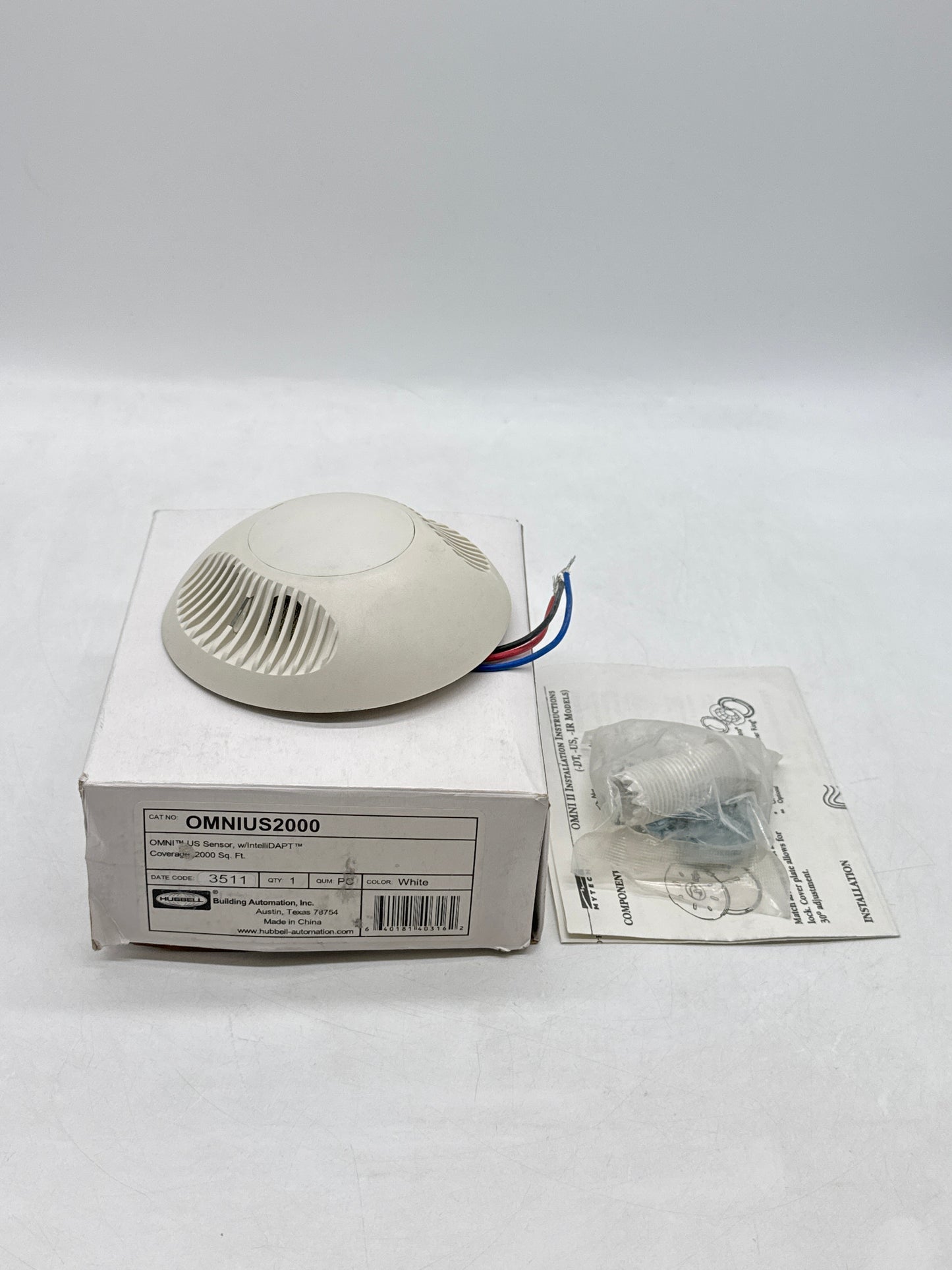 New HUBBELL OMNIUS2000 Omni US Sensor IntelliDAPT 2000 Sq Ft NIB