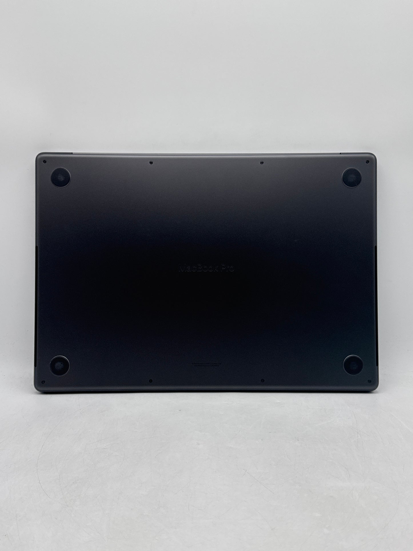 2024 Apple MacBook Pro 16.2" A3186 Apple M4 Max 14C-CPU 32C-GPU 1TB SSD 36GB RAM