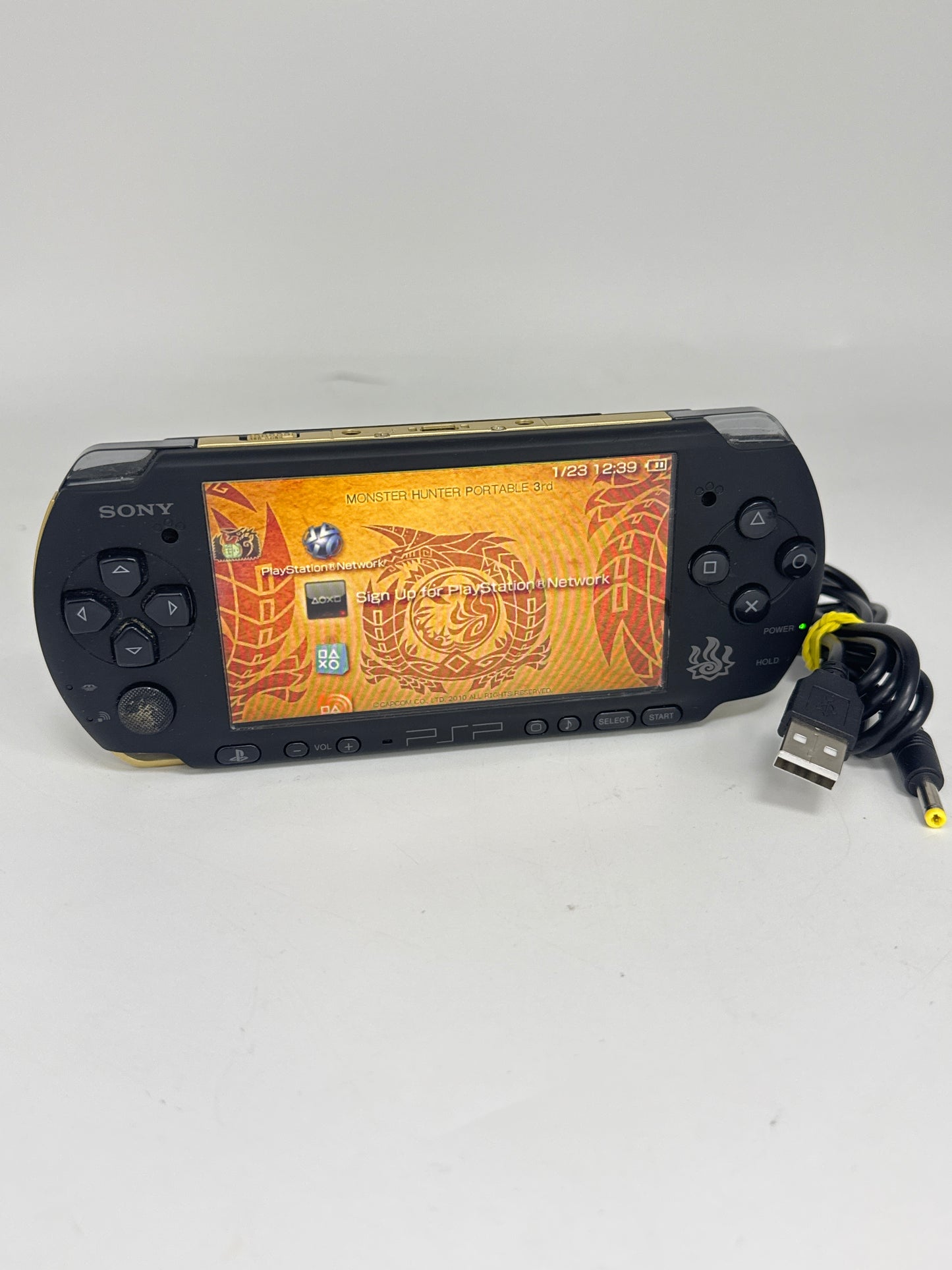 Sony PSP-3000 Monster Hunter Portable 3rd Hunters No Back Lid Bad Screen #276 Limited