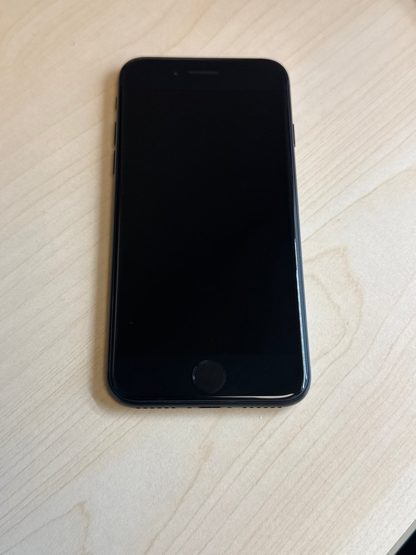 T-Mobile Apple iPhone SE 3nd Gen A2595 64GB Midnight