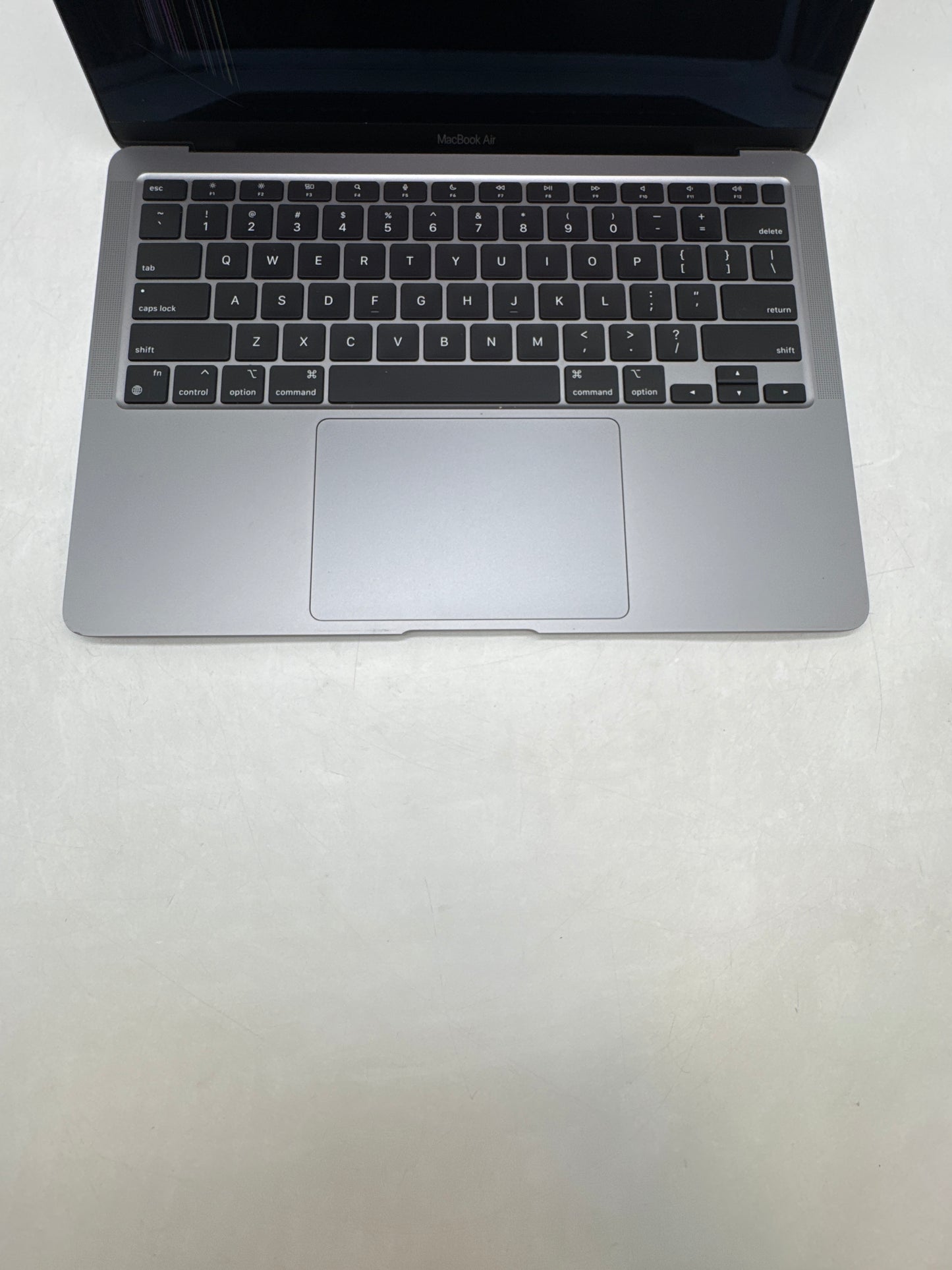 2020 Apple MacBook Air 13.3" A2337 M1 8C-CPU 7C-GPU 8GB RAM 256GB SSD Read!