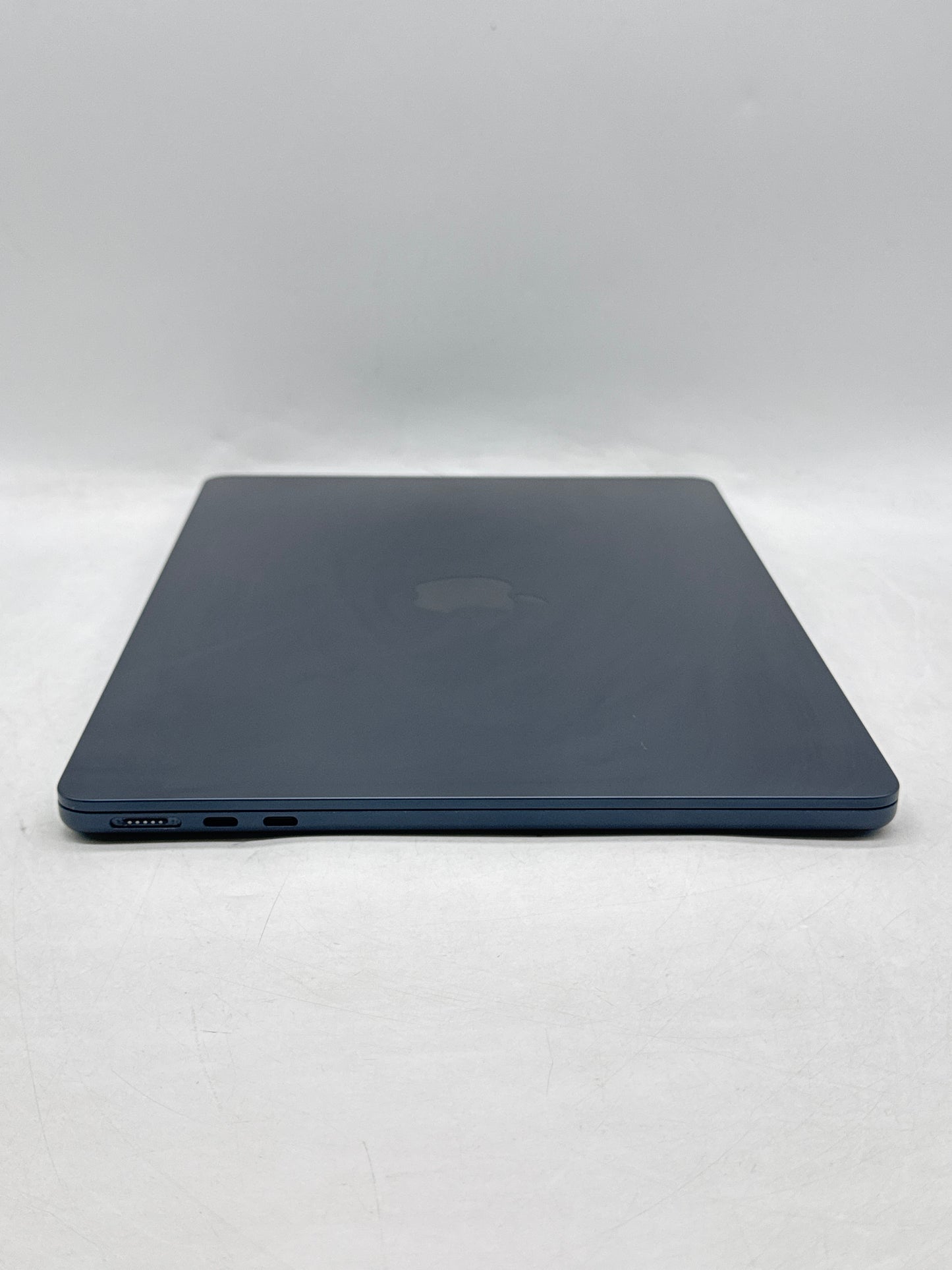 2025 Apple MacBook Air 13.6" A3240 M4 10C-CPU 10C-GPU 16GB RAM 512GB SSD 12 Cycle