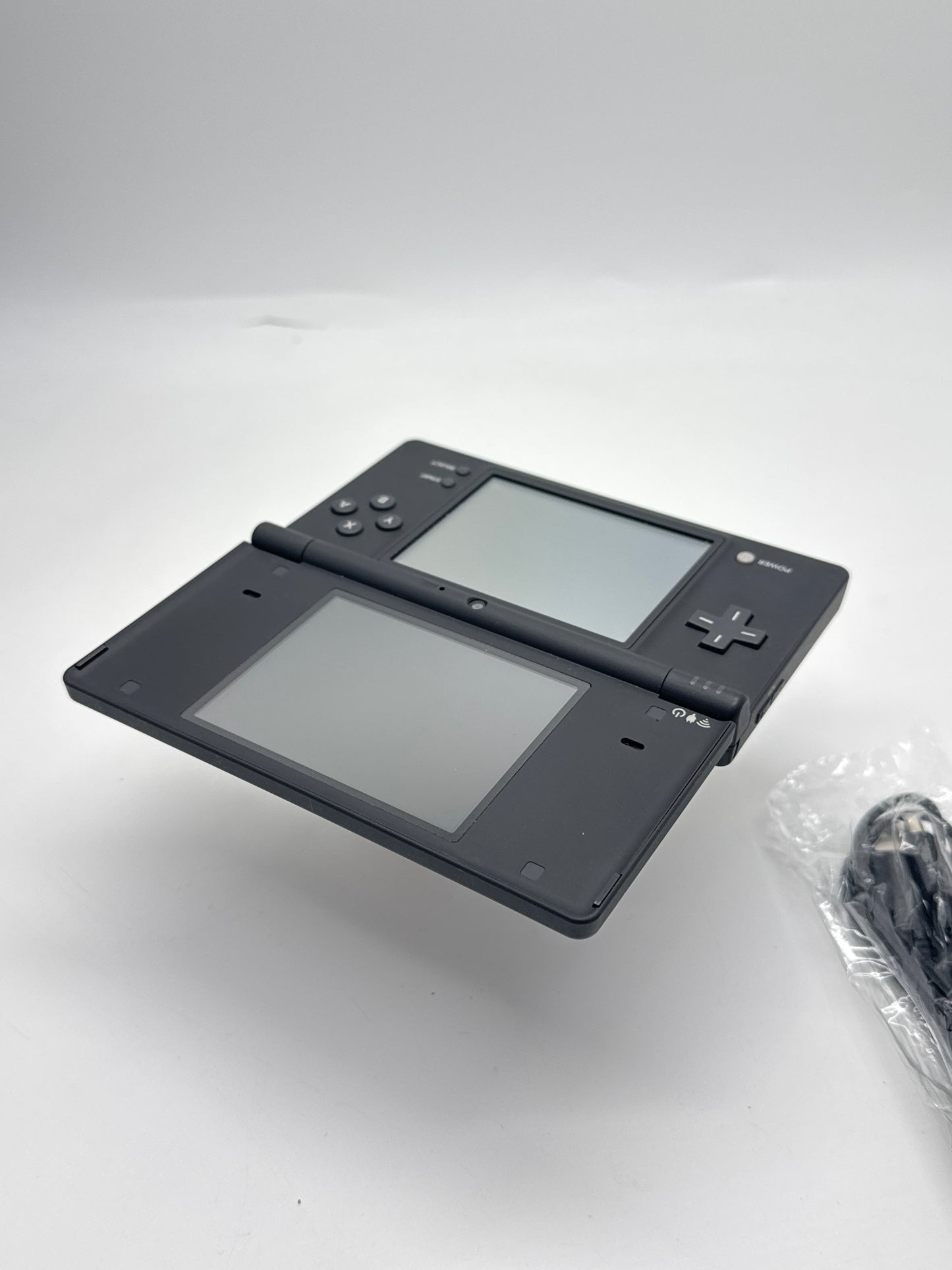 Nintendo DSi TWL-001(JPN) Black Console #421 w/ Stylus & Charger