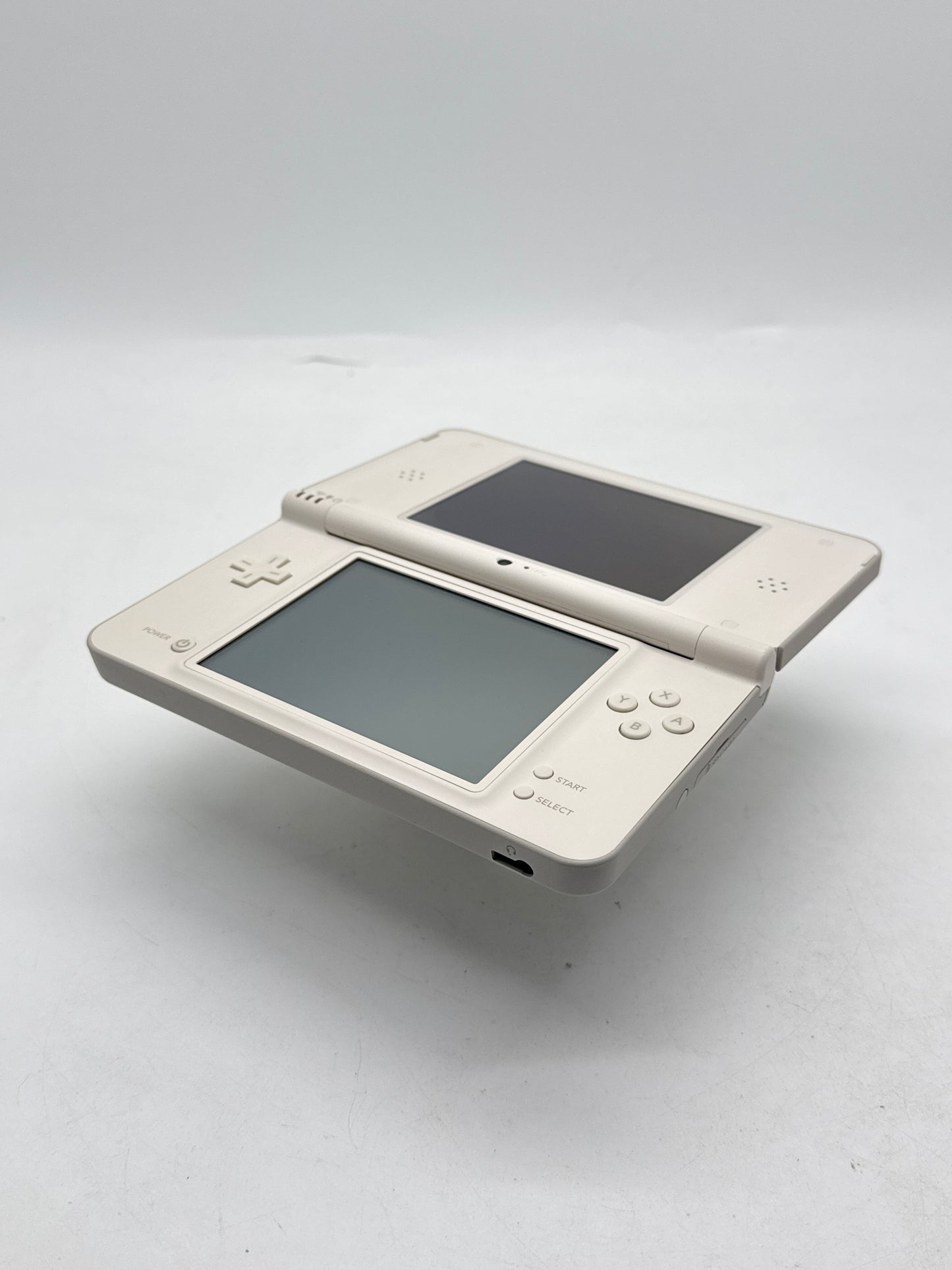 Nintendo DSi LL UTL-001(JPN) White Console #415 w/ Stylus No Charger