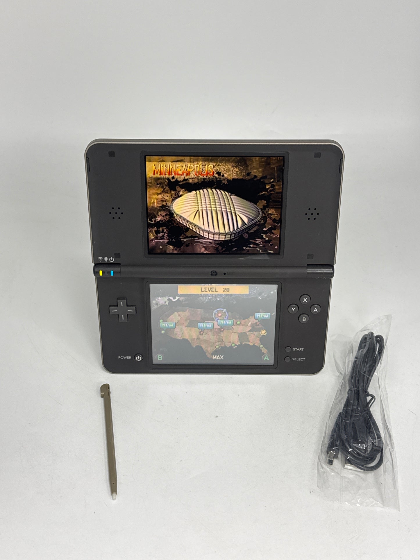 Nintendo DSi LL UTL-001 Brown Console #411 w/ Stylus & Charger Heavy Yellow Tint AS IS