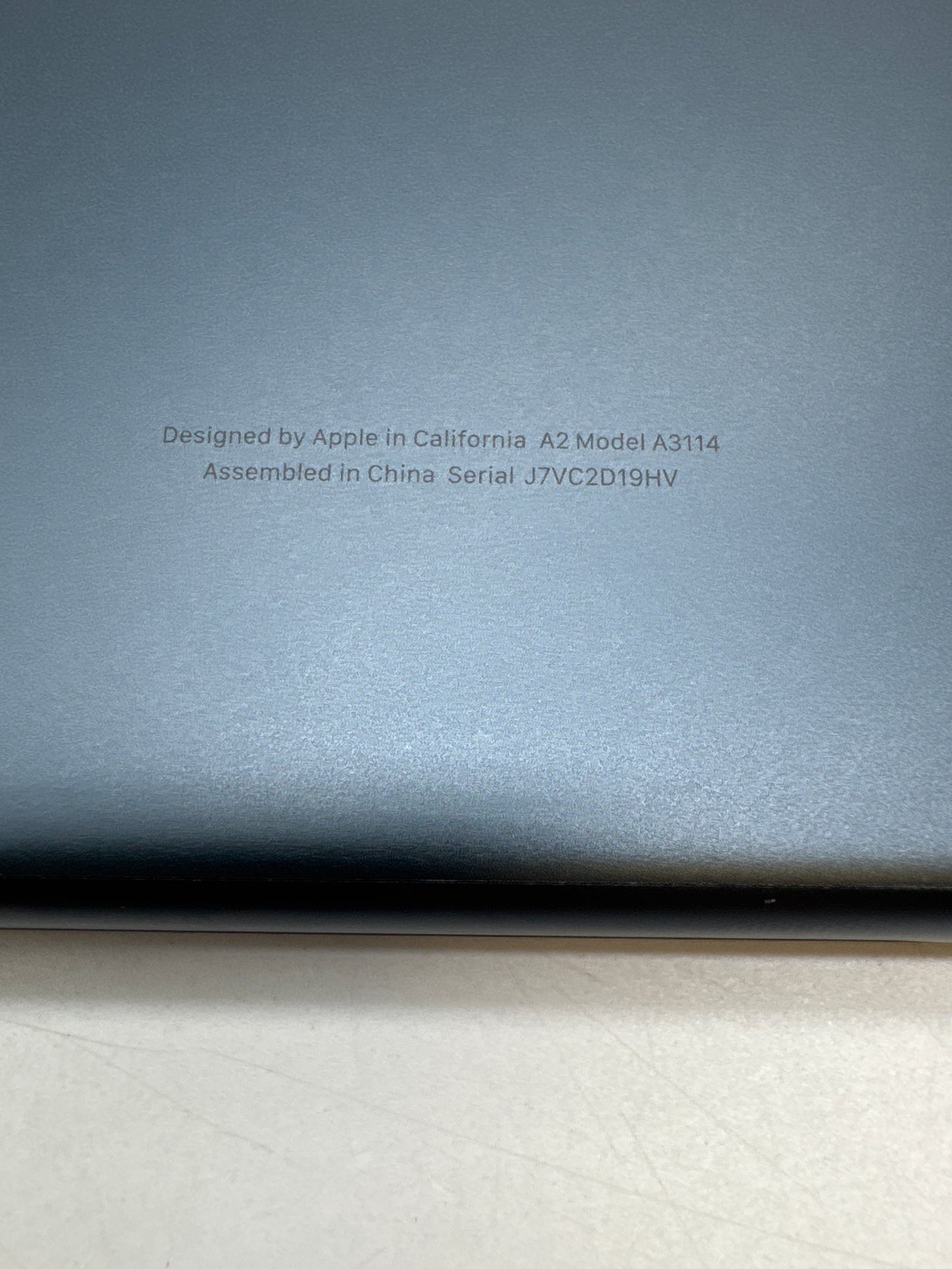 2024 Apple MacBook Air 15.3" A3114 M3 8C-CPU 10C-GPU 512GB SSD 8GB RAM