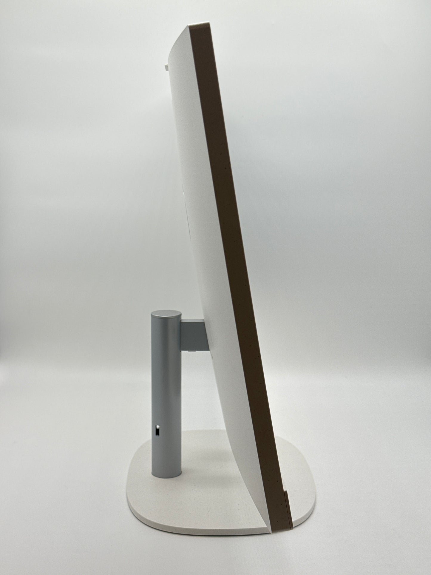 HP All-in-One Desktop 7H0U0AA – 23.8" FHD, 8GB RAM, 256GB - Used