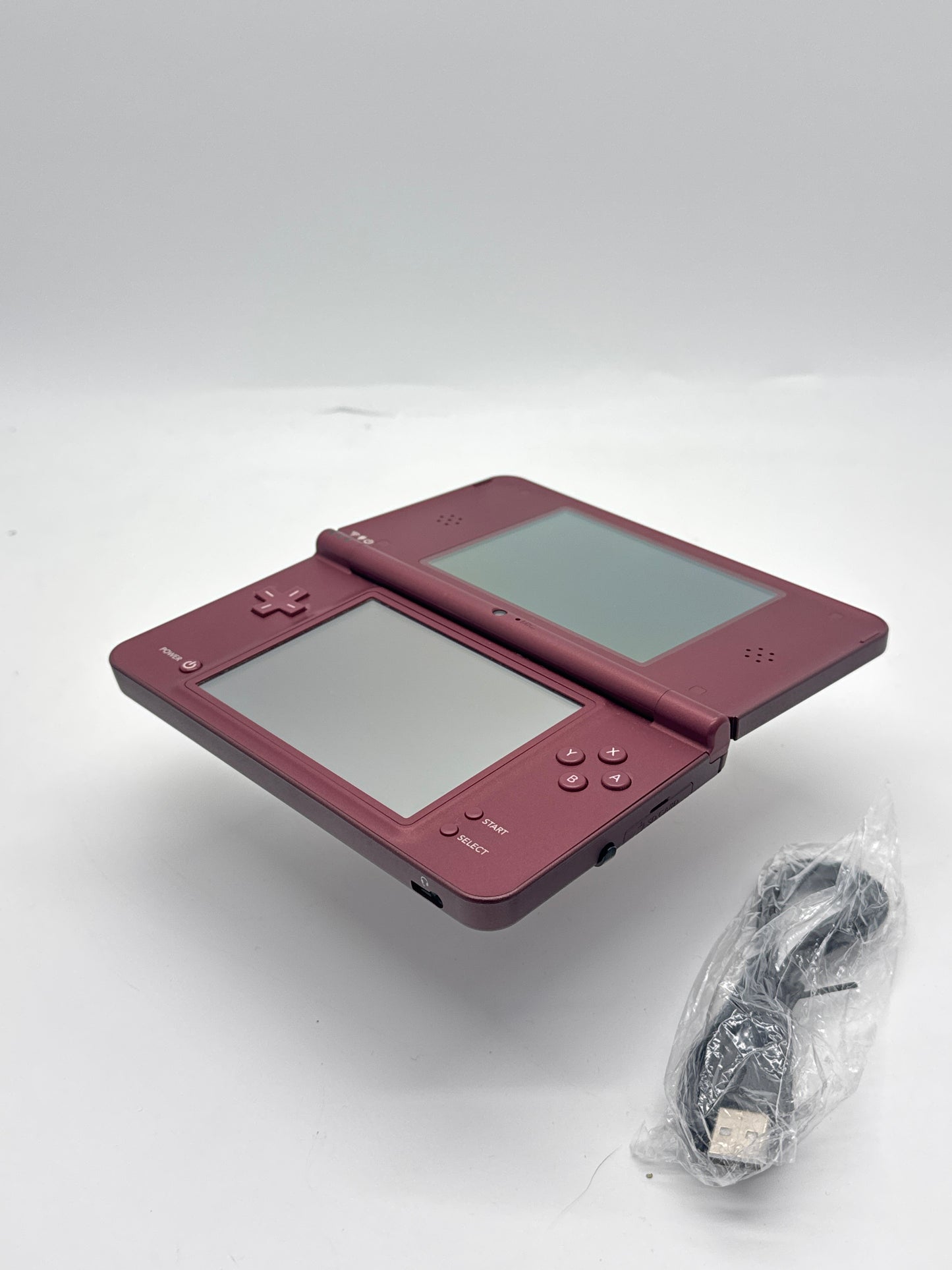 Nintendo DSi LL UTL-001(JPN) Red Console #425 w/ Stylus & Charger Yellow Tint AS IS