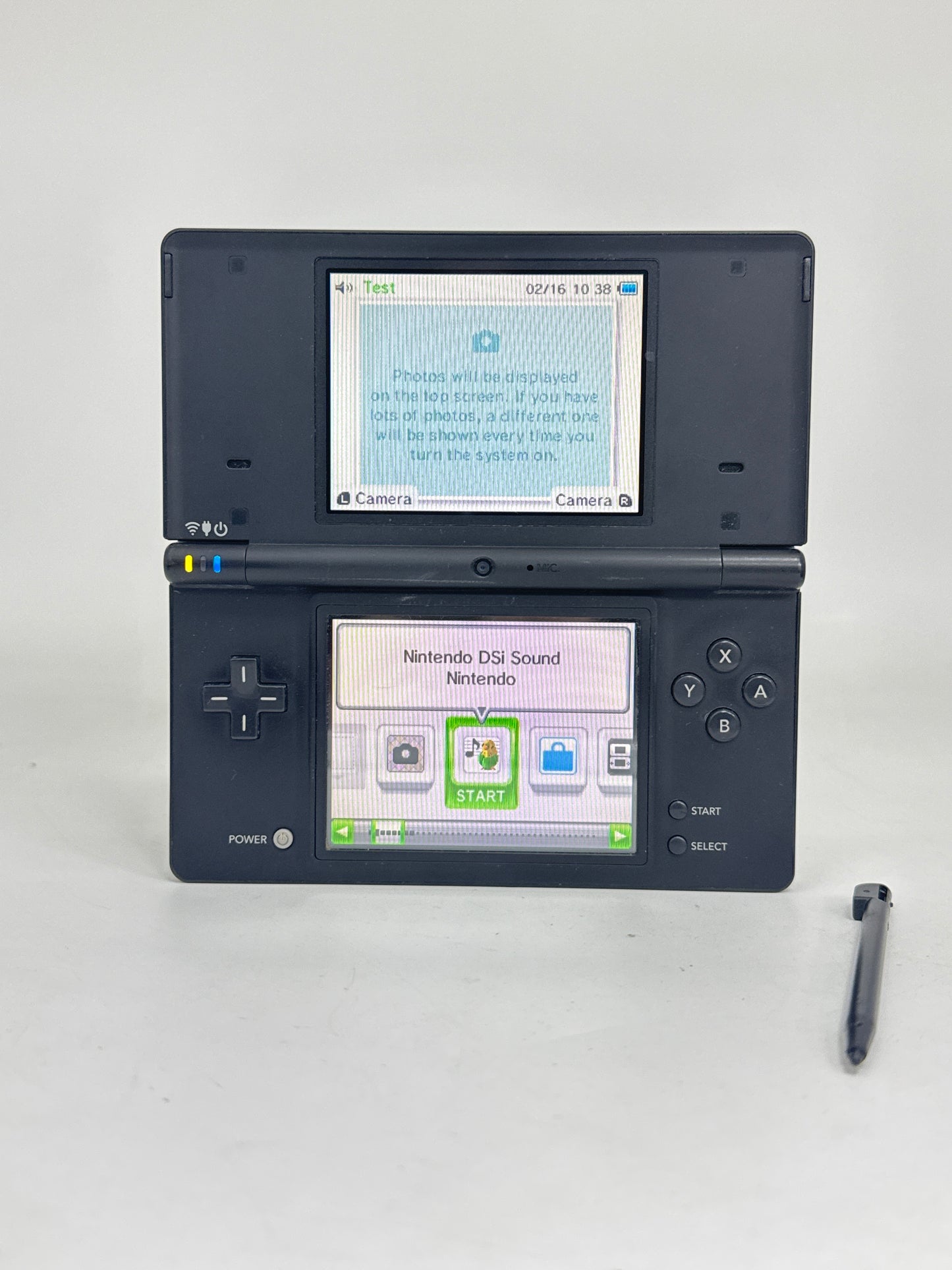 Nintendo DSi TWL-001(JPN) Black Console #354 w/ Stylus No Charger
