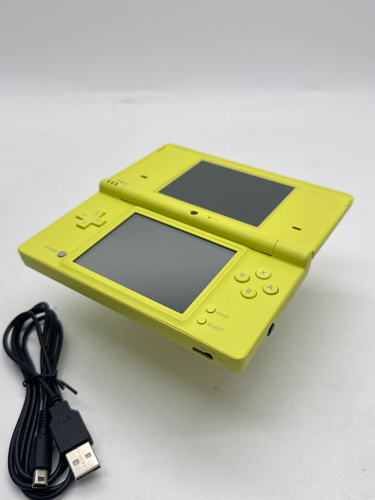 Nintendo DSi TWL-001(JPN) Lime Green Console w/ Stylus & Charger