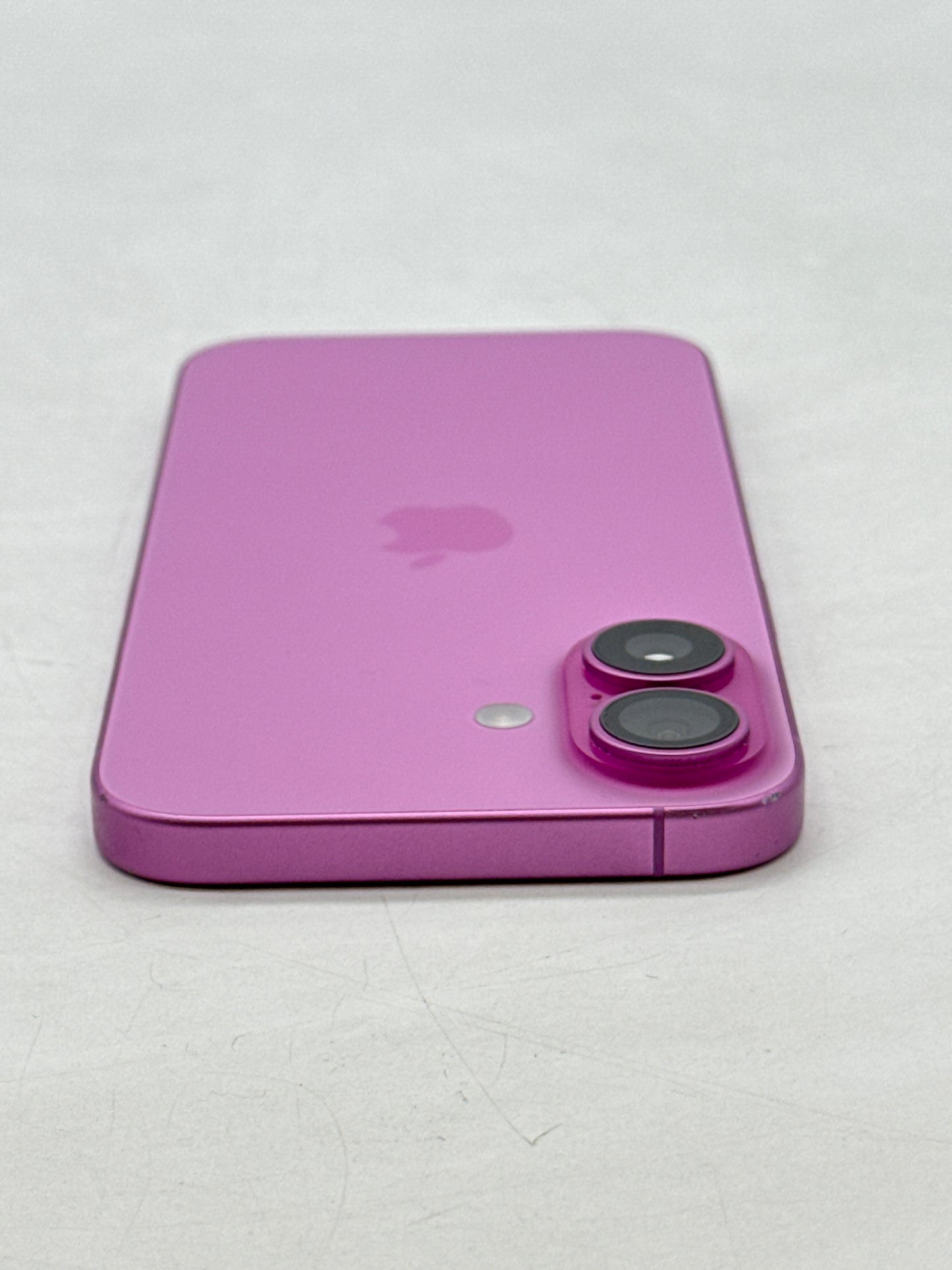 US Cellular Apple iPhone 16 A3081 256GB Pink 100% Battery Health - Cracked Screen