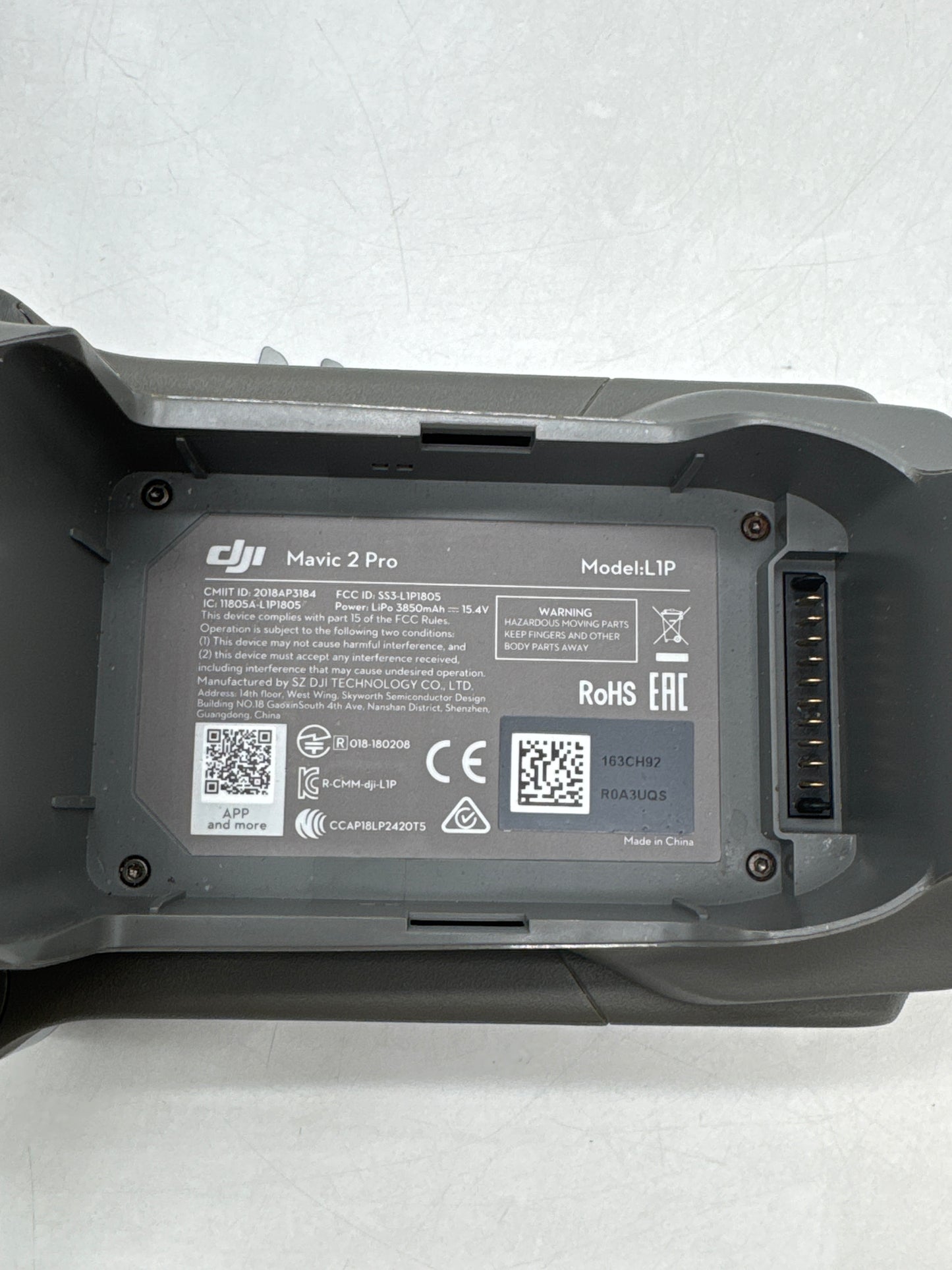 DJI Mavic 2 Pro Quadcopter Drone Bundle !Read