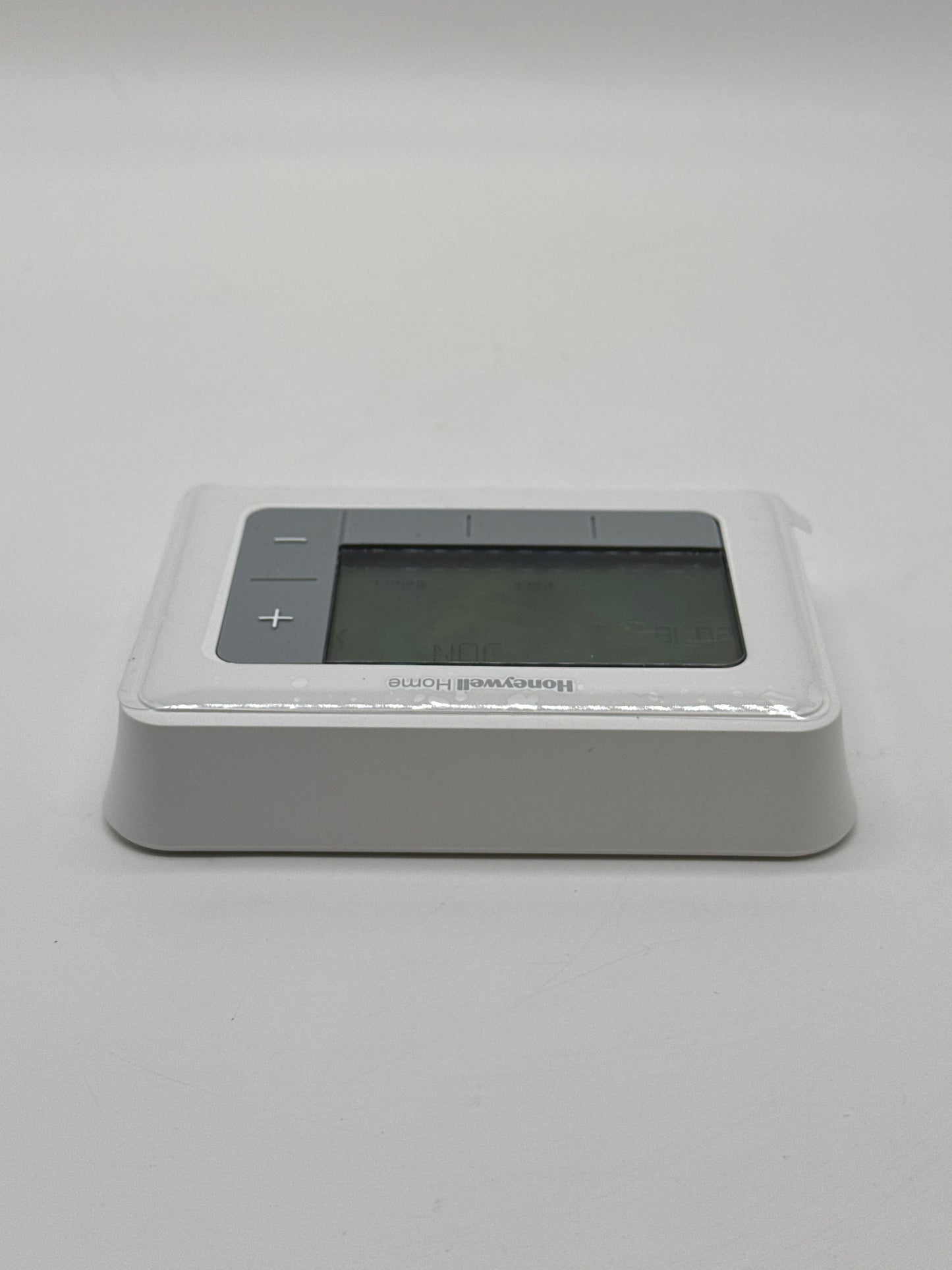 Honeywell Home RTH7560E T5 Programmable Thermostat - Used