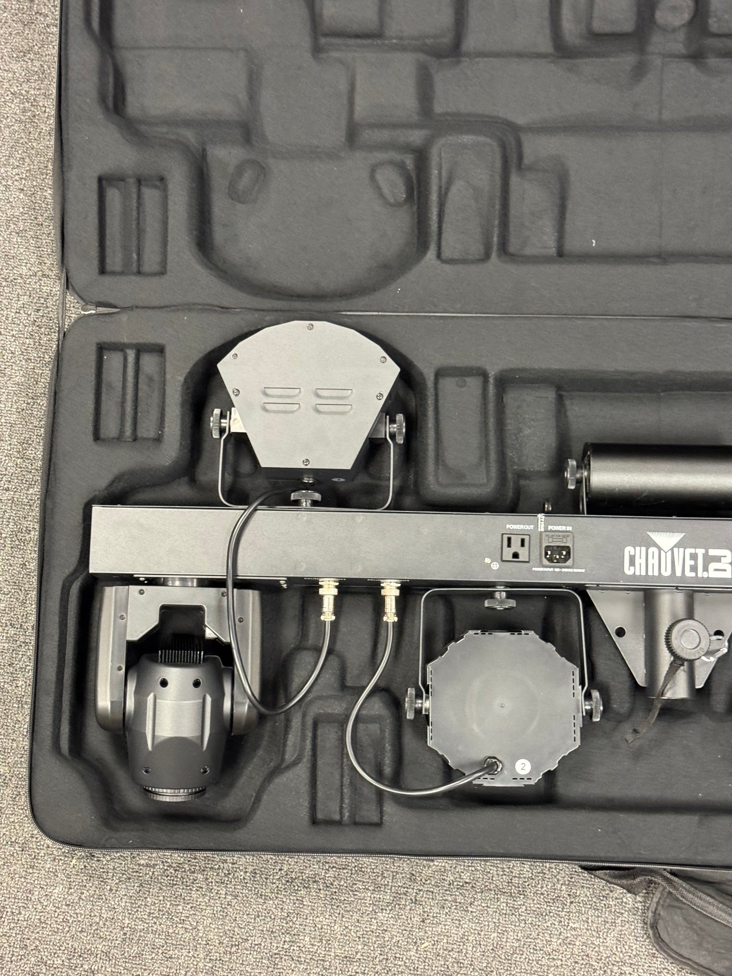 Chauvet DJ GIGBAR MOVE Light System with Accessories