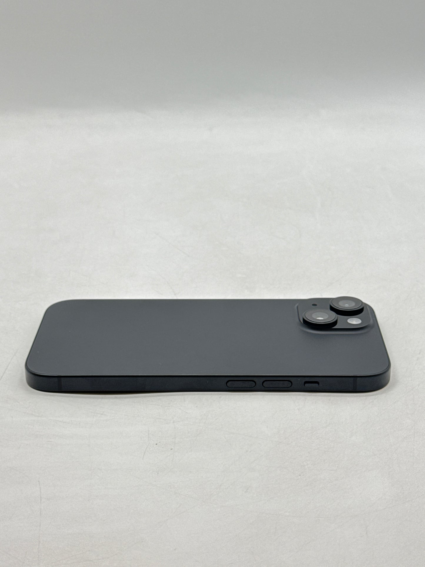 Boost Apple iPhone 15 A2846 128GB Black 100% Battery Health