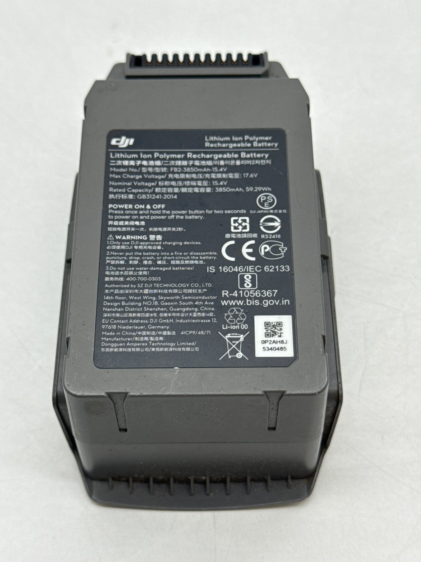 DJI Mavic 2 Pro Quadcopter Drone Bundle !Read