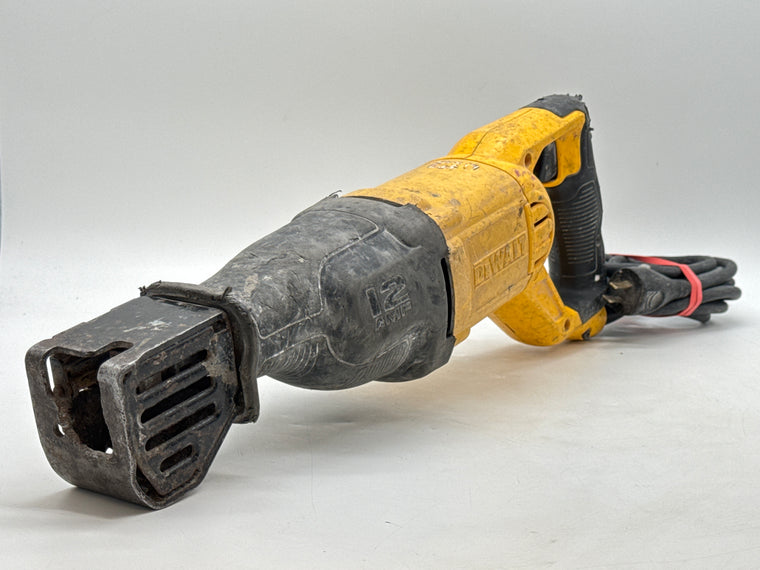 DeWalt DWE305 12-Amp 1-1/8" Corded Variable Speed Reciprocating Saw