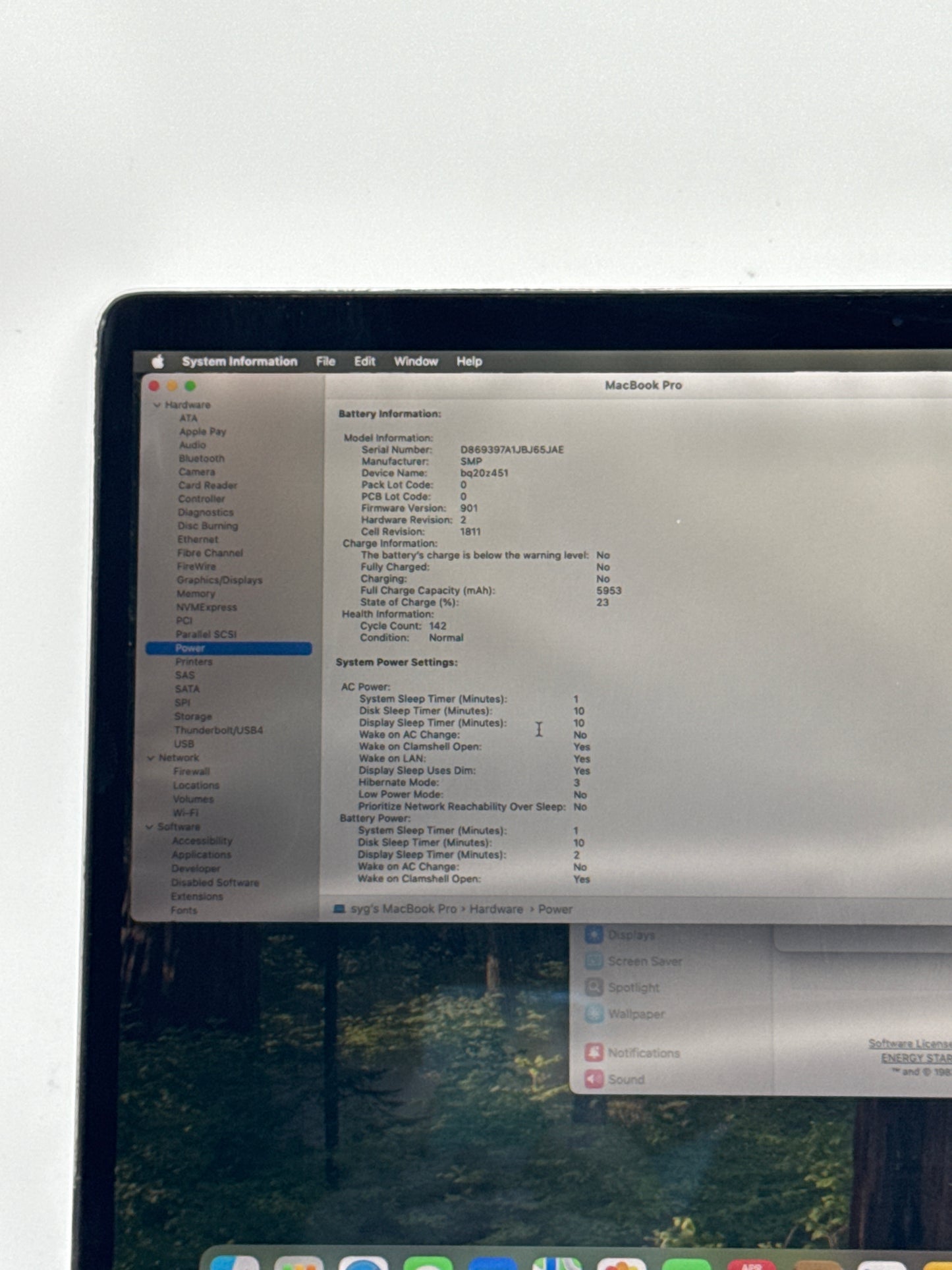 2018 Apple MacBook Pro 15.4" A1990 Core i9 32GB RAM 1TB SSD - Bad Display Read!