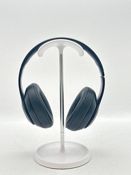 Beats Studio 3 Wireless Headphones !Read