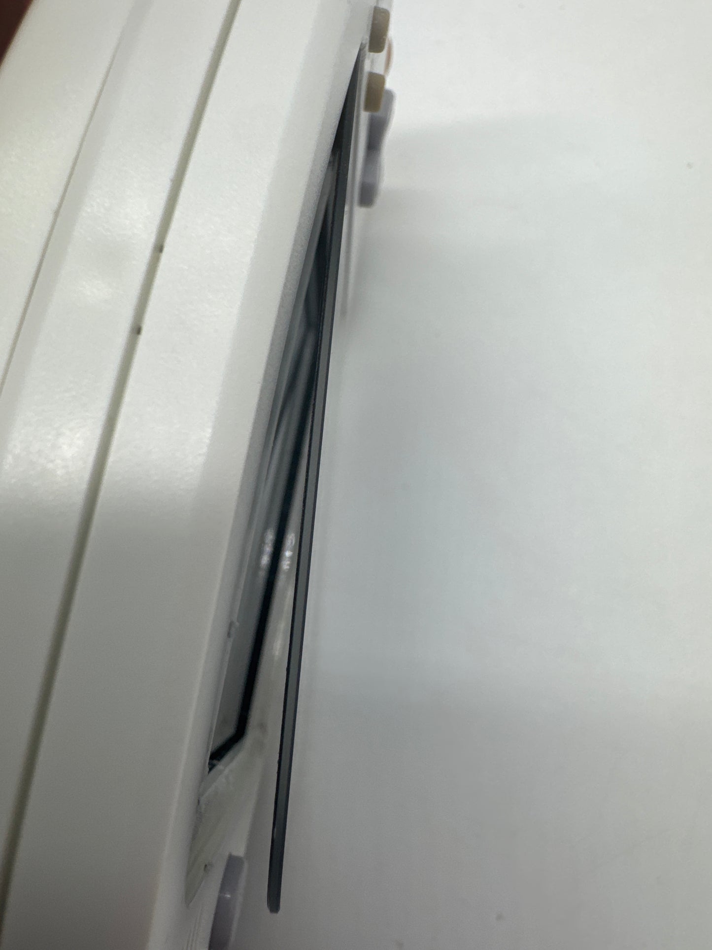 Nintendo Game Boy Advance AGB-001 White Console #7 Lens Coming Off AS IS