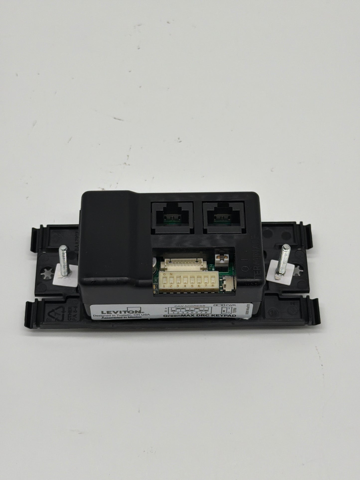 LEVITON DRKDN-C1W GM DRC ROOM CONTROLLER (NEW IN BOX)