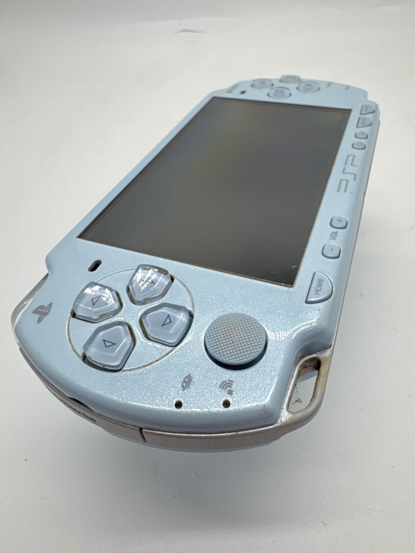 Sony PSP-2000 Blue Console #95 No Battery or Lid No Charger BAD DISPLAY & UMD AS IS