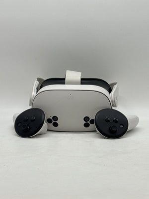 Meta Quest 3S 128GB VR Headset W/ Controllers Used B