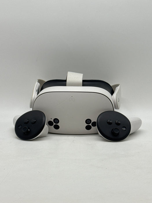 Meta Quest 3S 128GB VR Headset W/ Controllers Used B