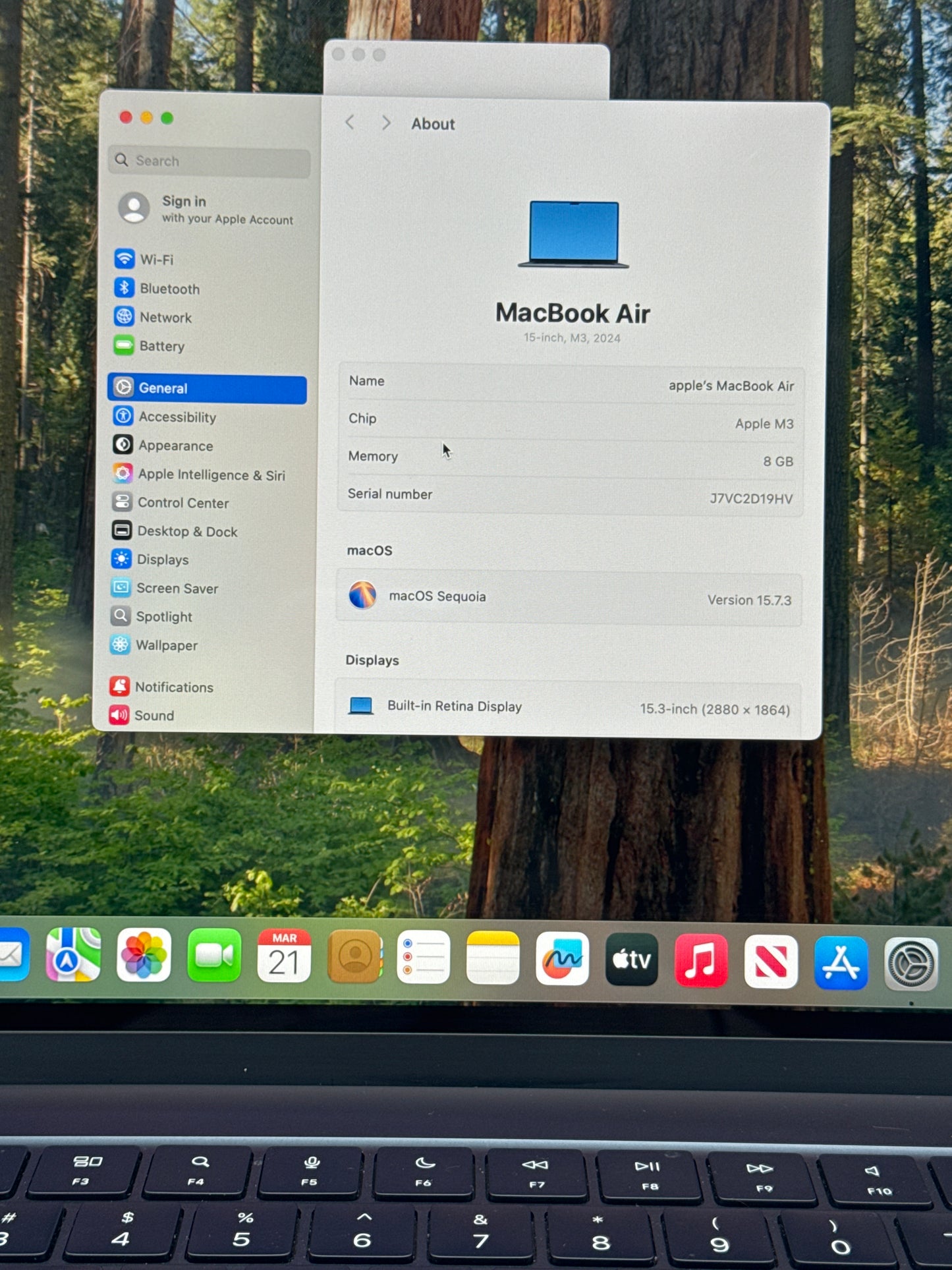 2024 Apple MacBook Air 15.3" A3114 M3 8C-CPU 10C-GPU 512GB SSD 8GB RAM