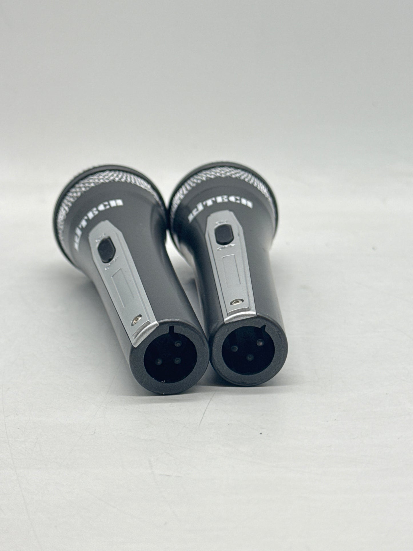 2 RiTech RJ 4200 Corded Dynamic Microphone