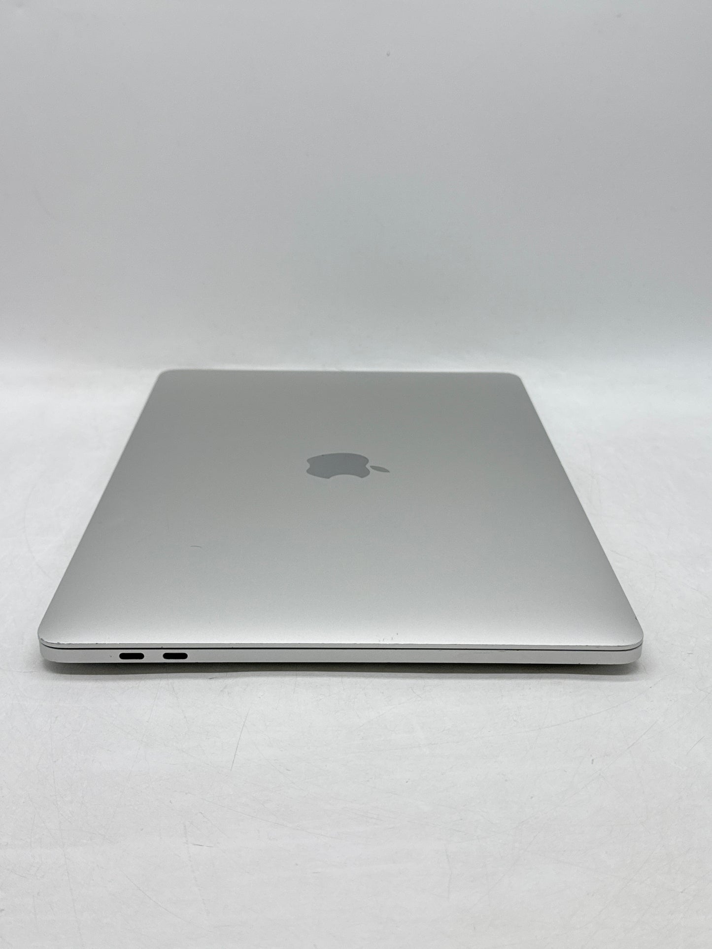 2022 Apple MacBook Pro 13.3" A2338 M2 8C-CPU 10C-GPU 256GB SSD 8GB RAM - Read