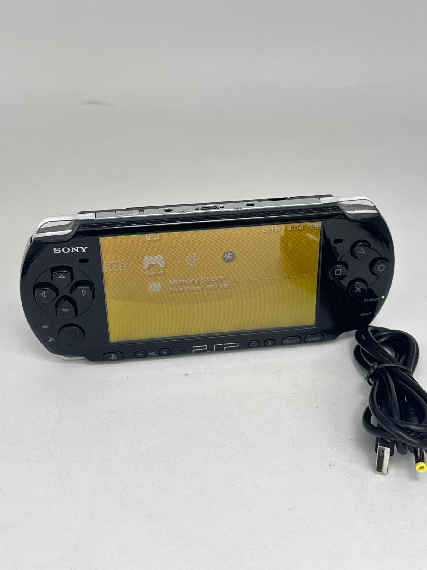 Sony PlayStation Portable PSP-3000 Piano Black Console #360 4GB Memory & Charger