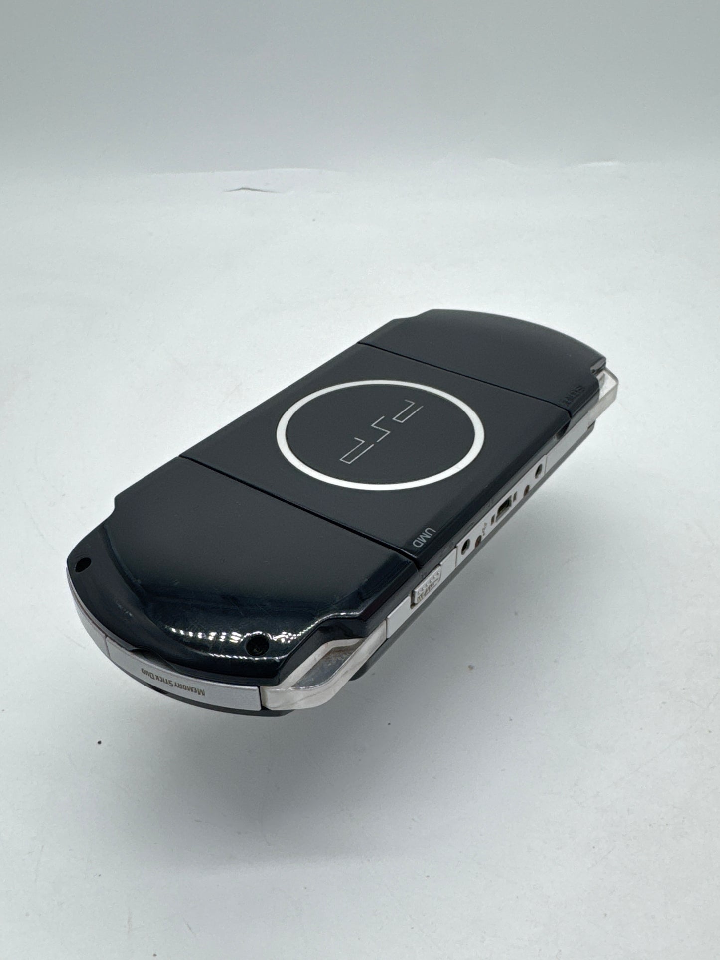 Sony PlayStation Portable PSP-3000 Piano Black Console #358 w/ 1GB Memory & Charger