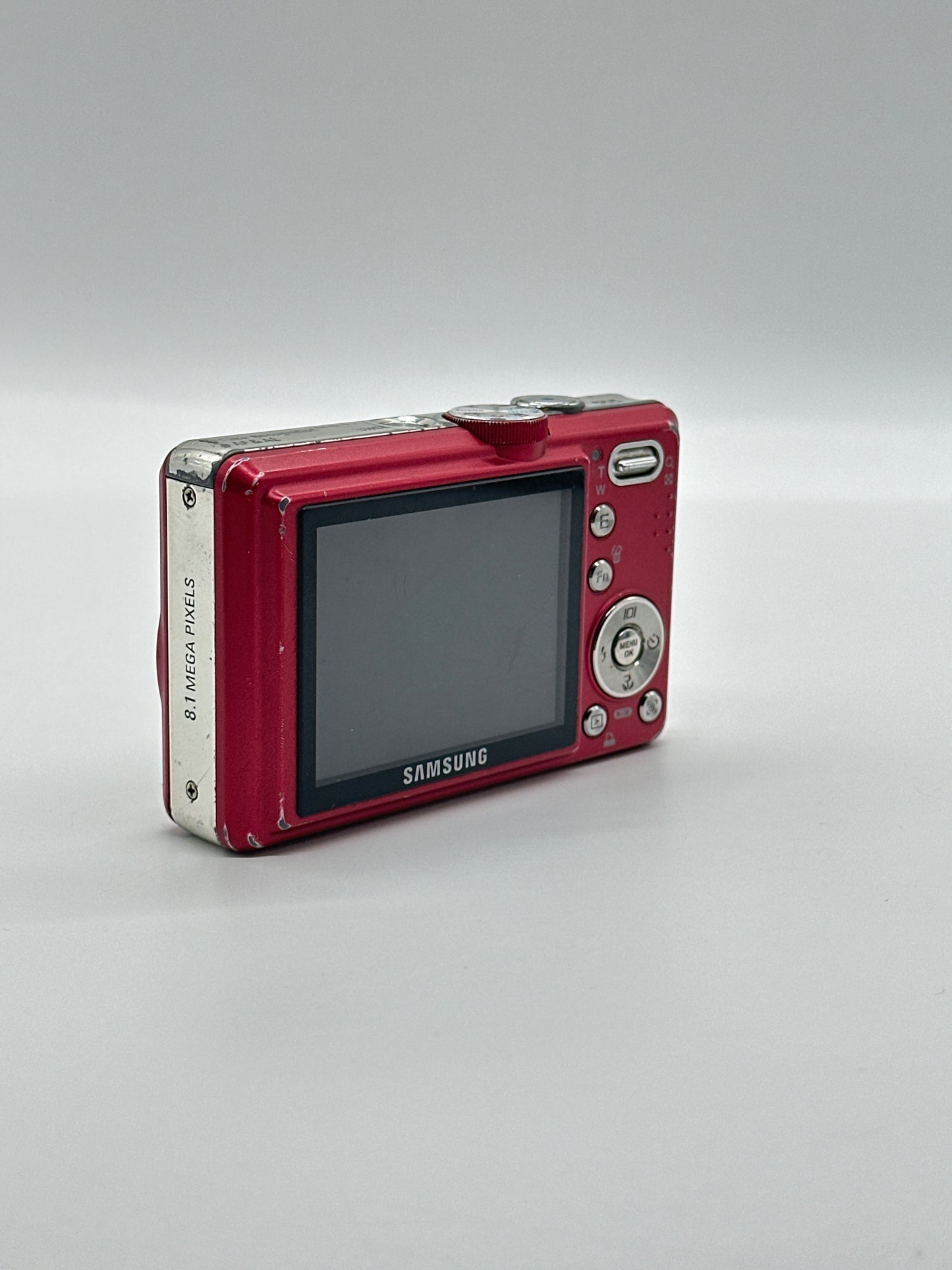 Samsung L830 8MP Compact Digital Camera Red - No Charger
