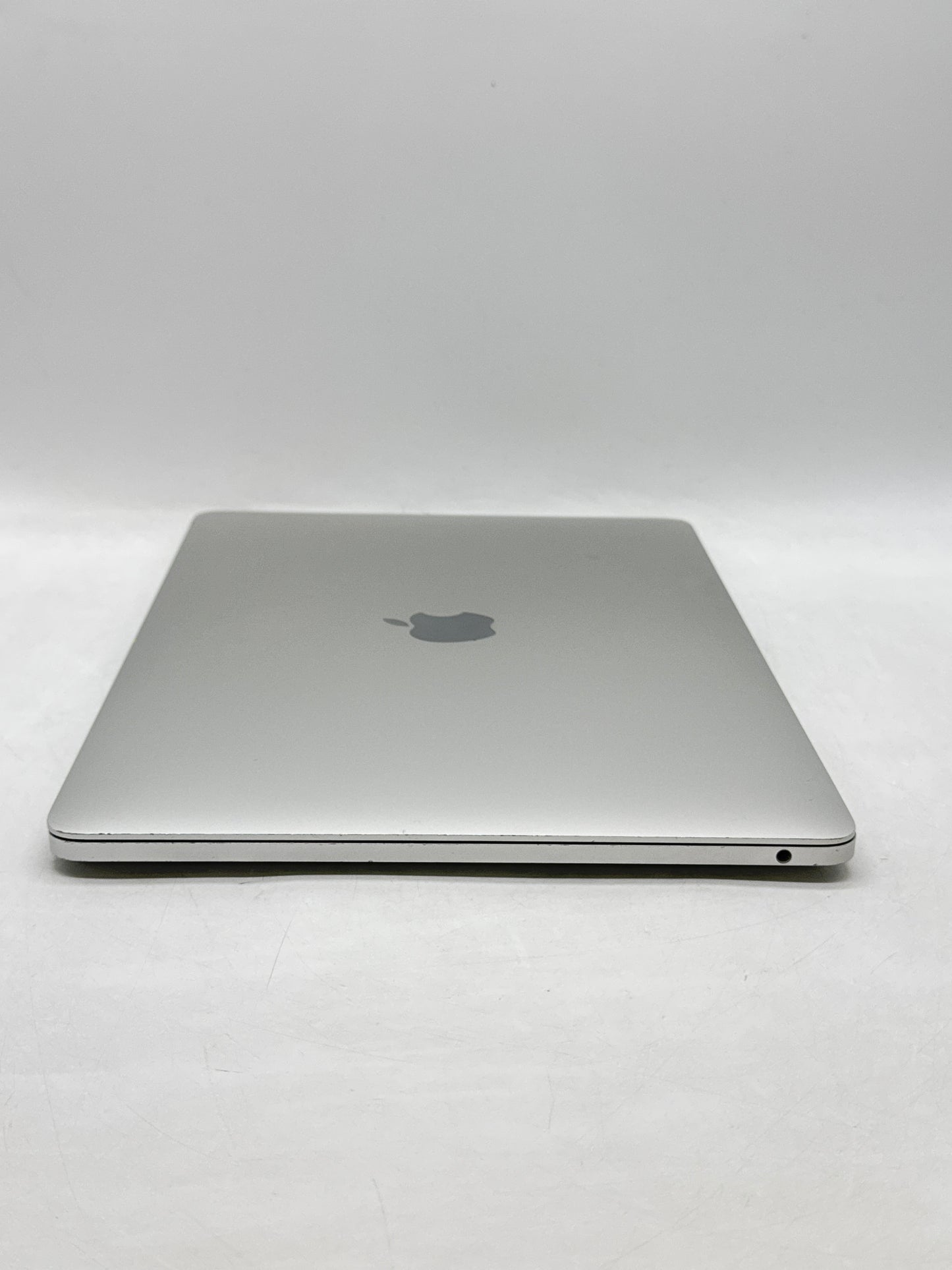 2022 Apple MacBook Pro 13.3" A2338 M2 8C-CPU 10C-GPU 256GB SSD 8GB RAM - Read