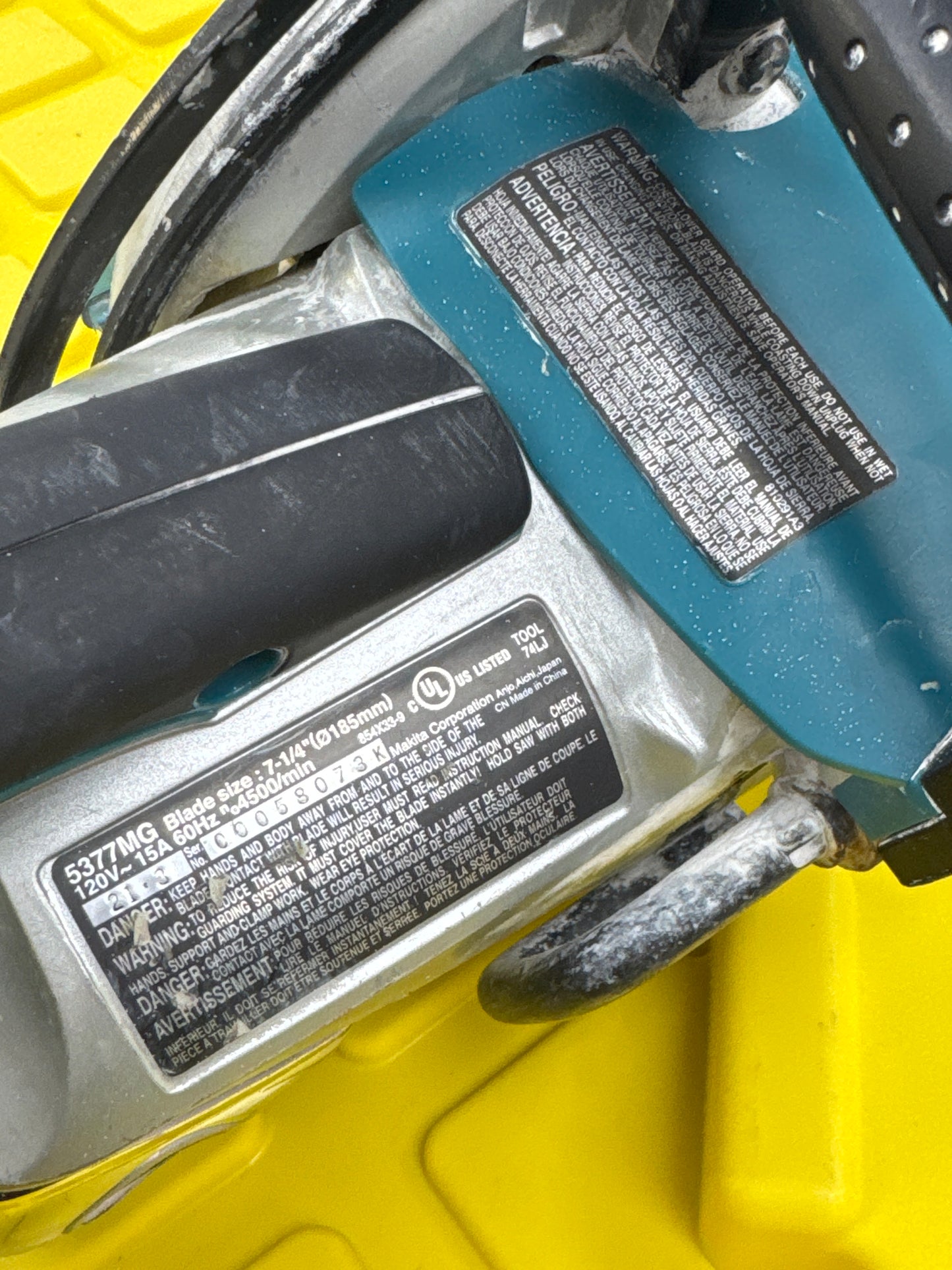 Makita 5377MG 7-1/4” Hypoid Circular Saw – Magnesium Housing – Heavy Duty