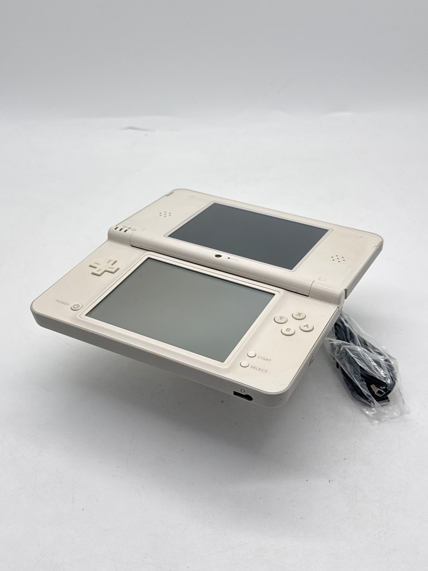 Nintendo DSi LL UTL-001(JPN) White Console #414 w/ Stylus & Charger